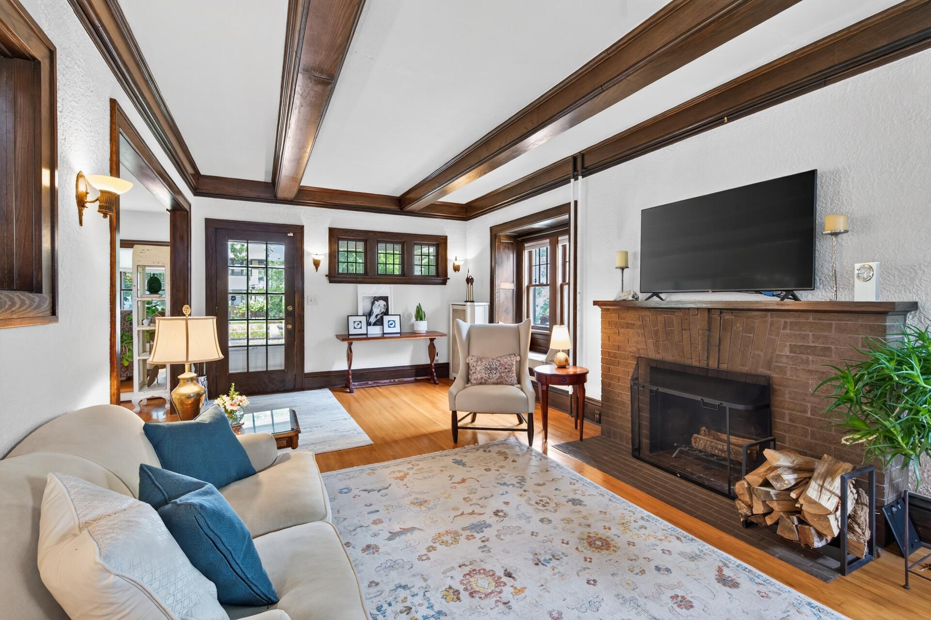 View of Residential at 1947 Portland Avenue, Saint Paul MN 55104, Saint Paul (11 of 53) - Mike Wilen | Minnesota Team Real Estate