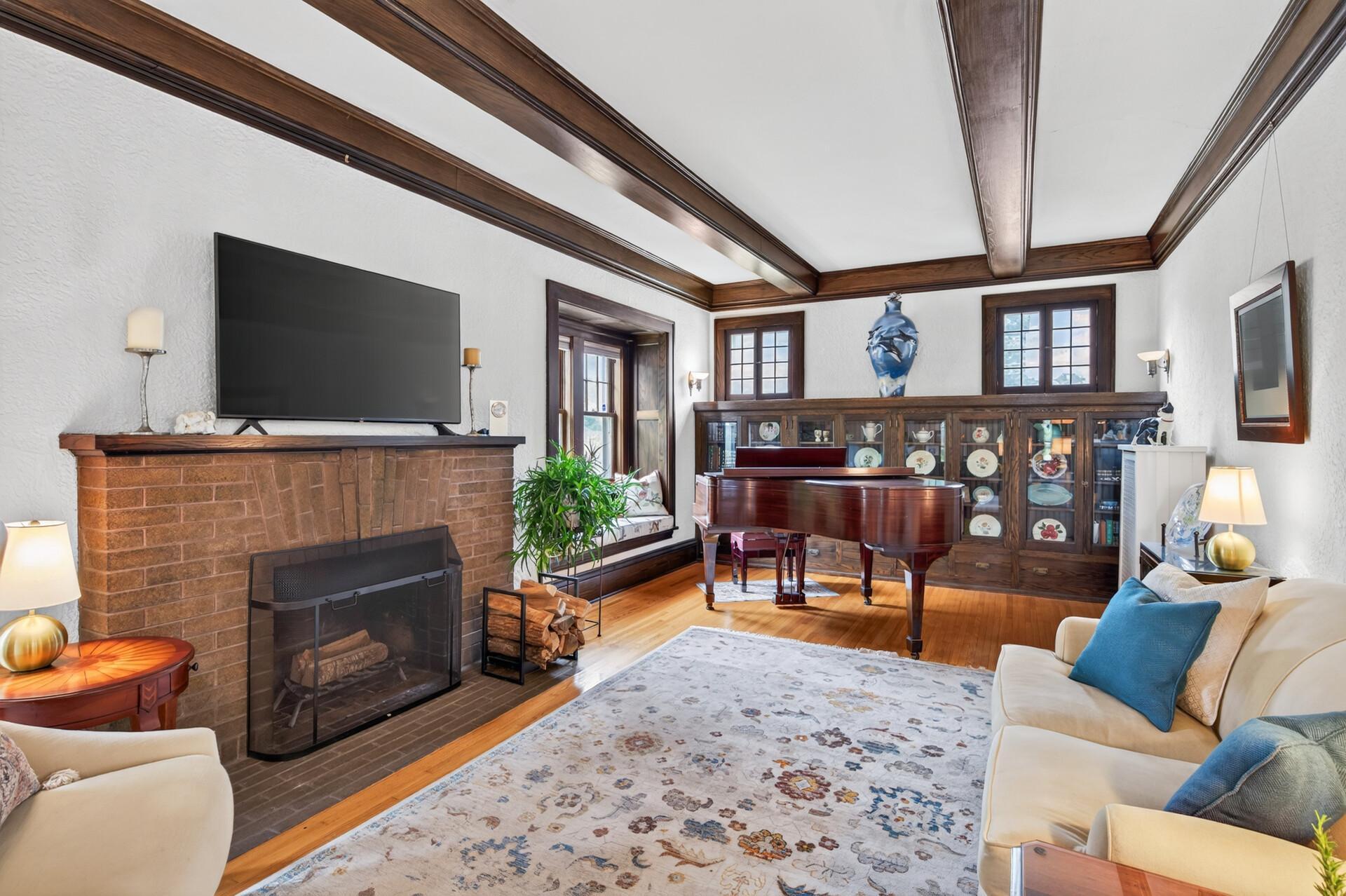 View of Residential at 1947 Portland Avenue, Saint Paul MN 55104, Saint Paul (10 of 53) - Mike Wilen | Minnesota Team Real Estate