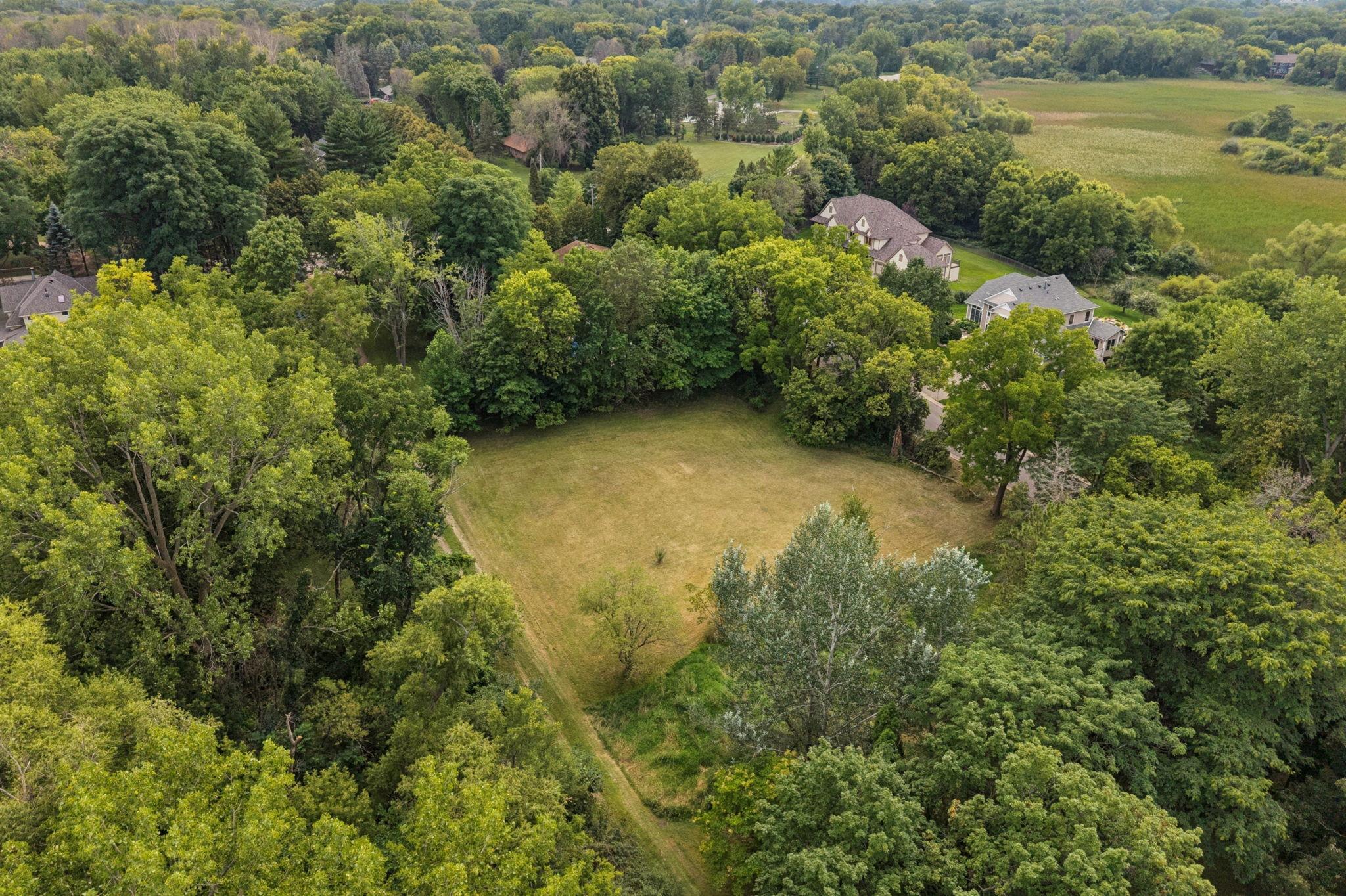 View of Residential at 26750 Smithtown Road, Excelsior MN 55331, Excelsior (20 of 47) - Mike Wilen | Minnesota Team Real Estate