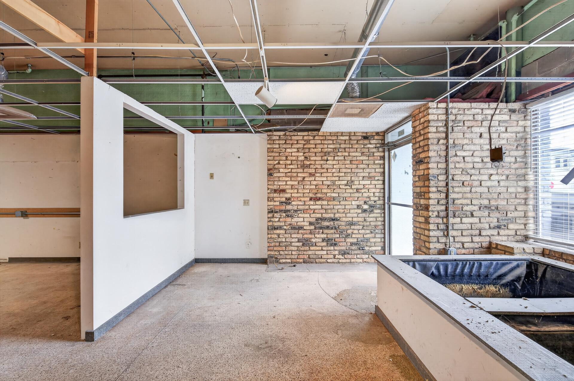 View of Commercial Sale at 2201 Johnson St. N.E., Minneapolis MN 55418, Minneapolis (13 of 83) - Mike Wilen | Minnesota Team Real Estate
