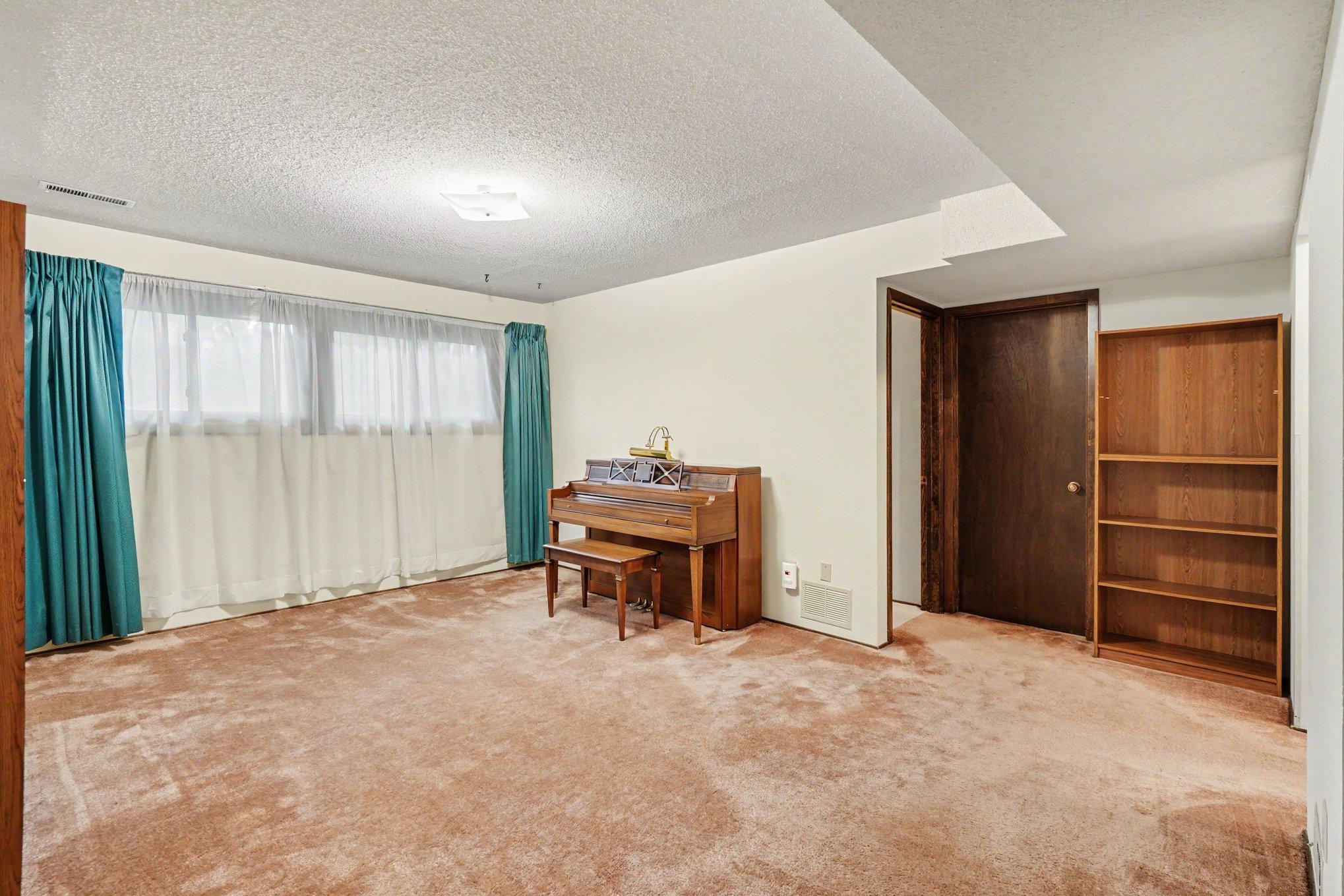 View of Residential at 12481 Drake Street, Coon Rapids MN 55448, Coon Rapids (15 of 27) - Mike Wilen | Minnesota Team Real Estate