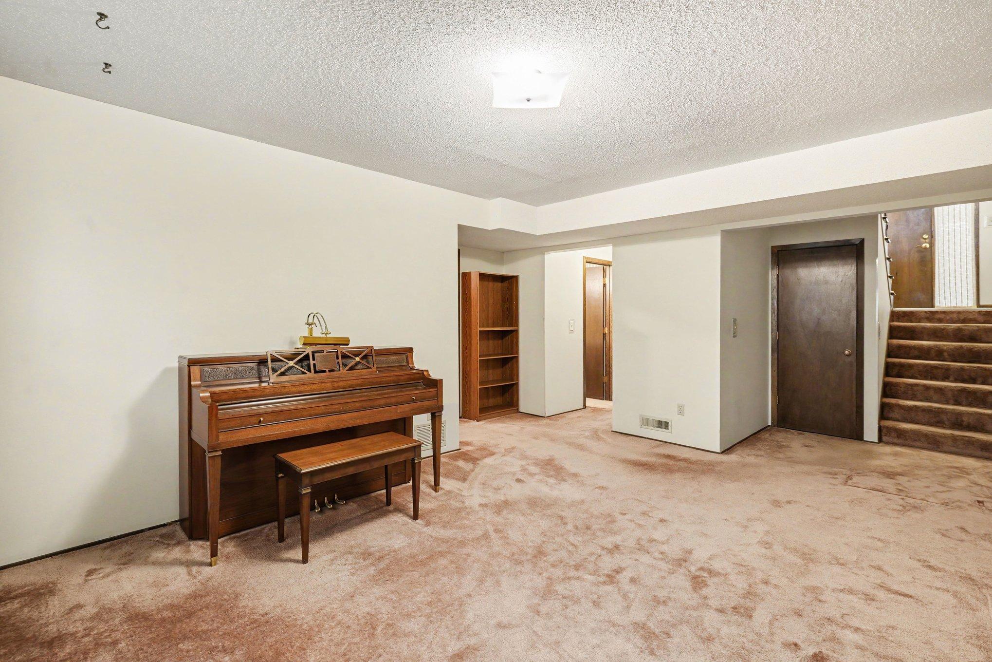 View of Residential at 12481 Drake Street, Coon Rapids MN 55448, Coon Rapids (16 of 27) - Mike Wilen | Minnesota Team Real Estate