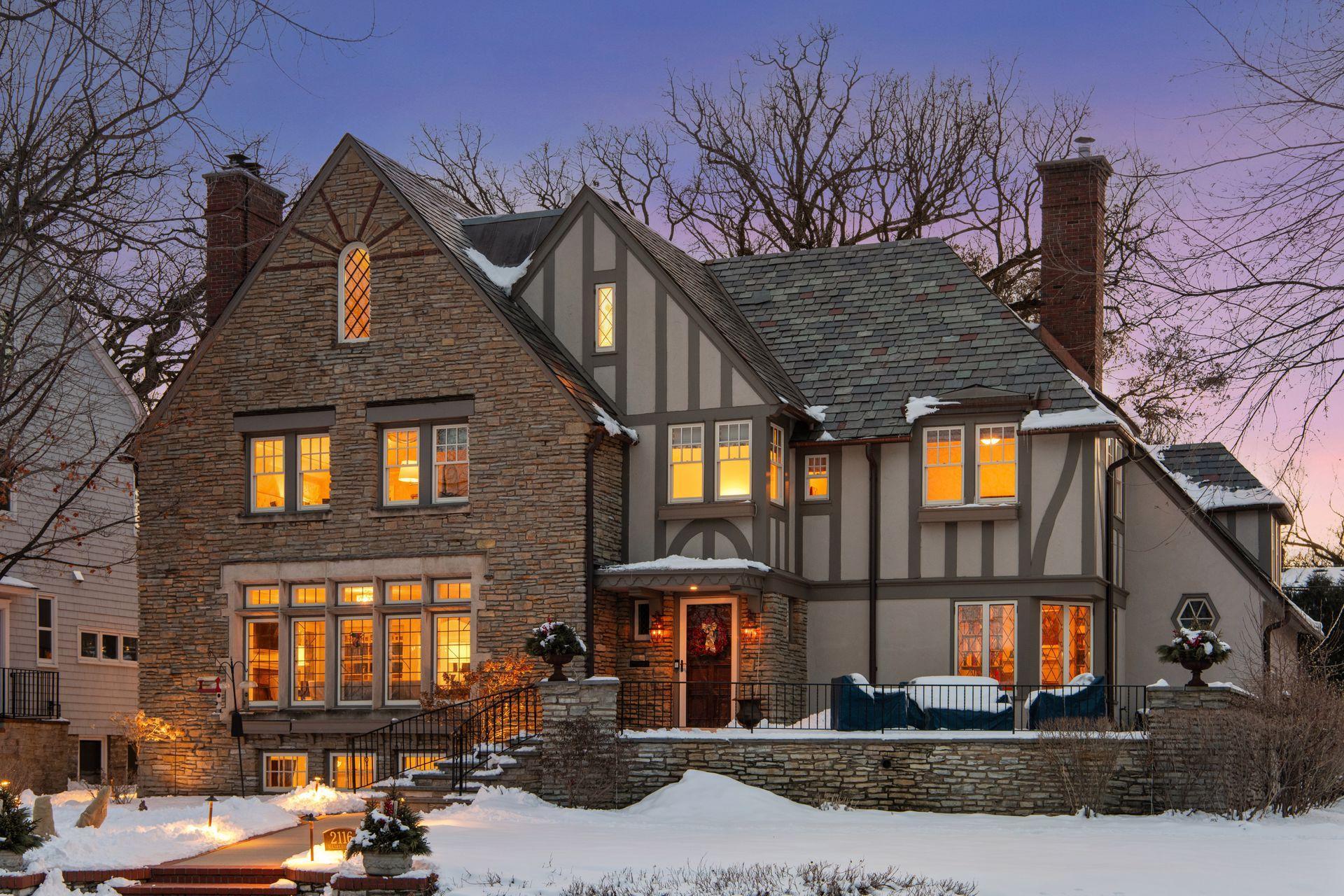 View of Residential at 2116 Lake Of The Isles Parkway, Minneapolis MN 55405, Minneapolis (9 of 77) - Mike Wilen | Minnesota Team Real Estate