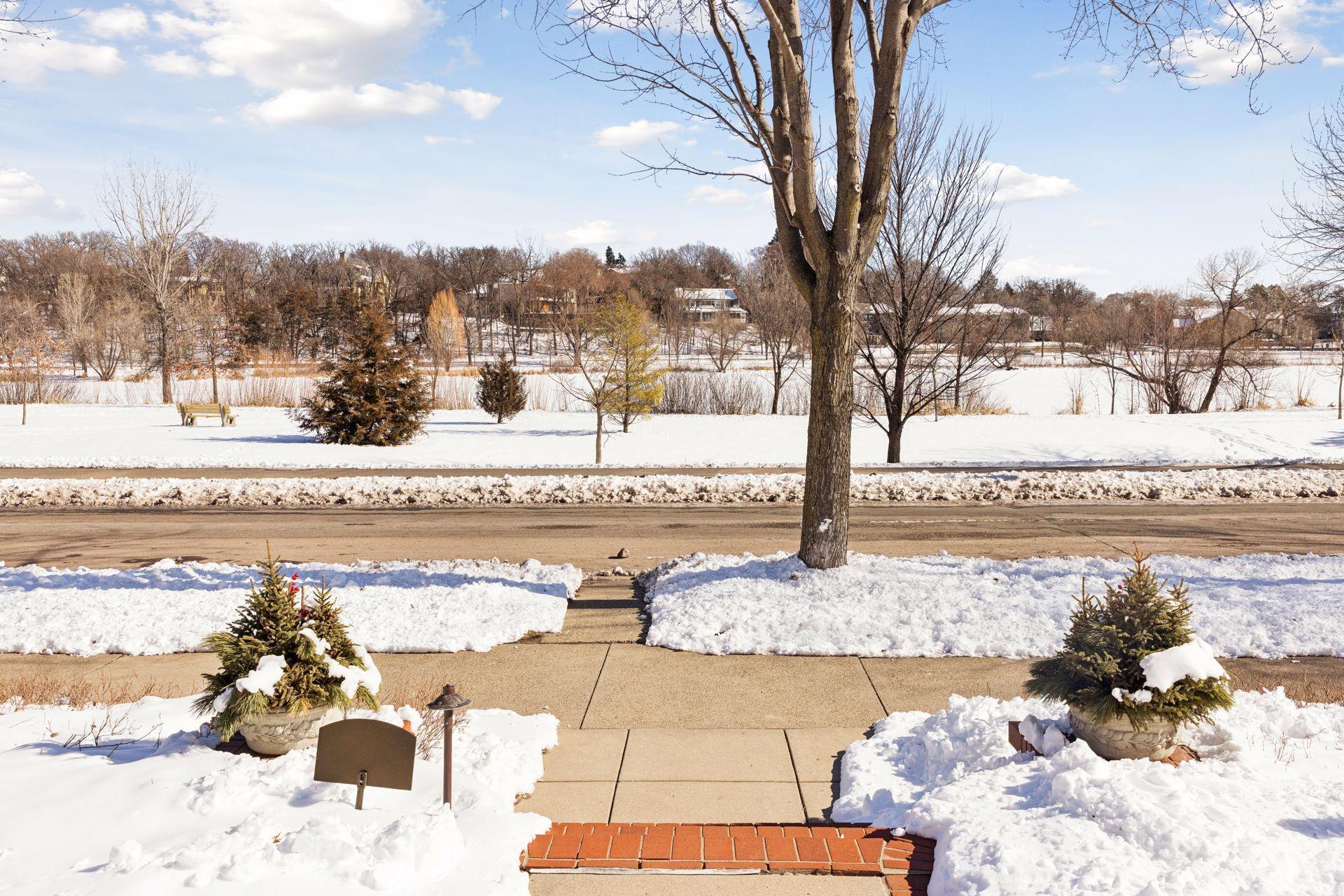 View of Residential at 2116 Lake Of The Isles Parkway, Minneapolis MN 55405, Minneapolis (11 of 77) - Mike Wilen | Minnesota Team Real Estate