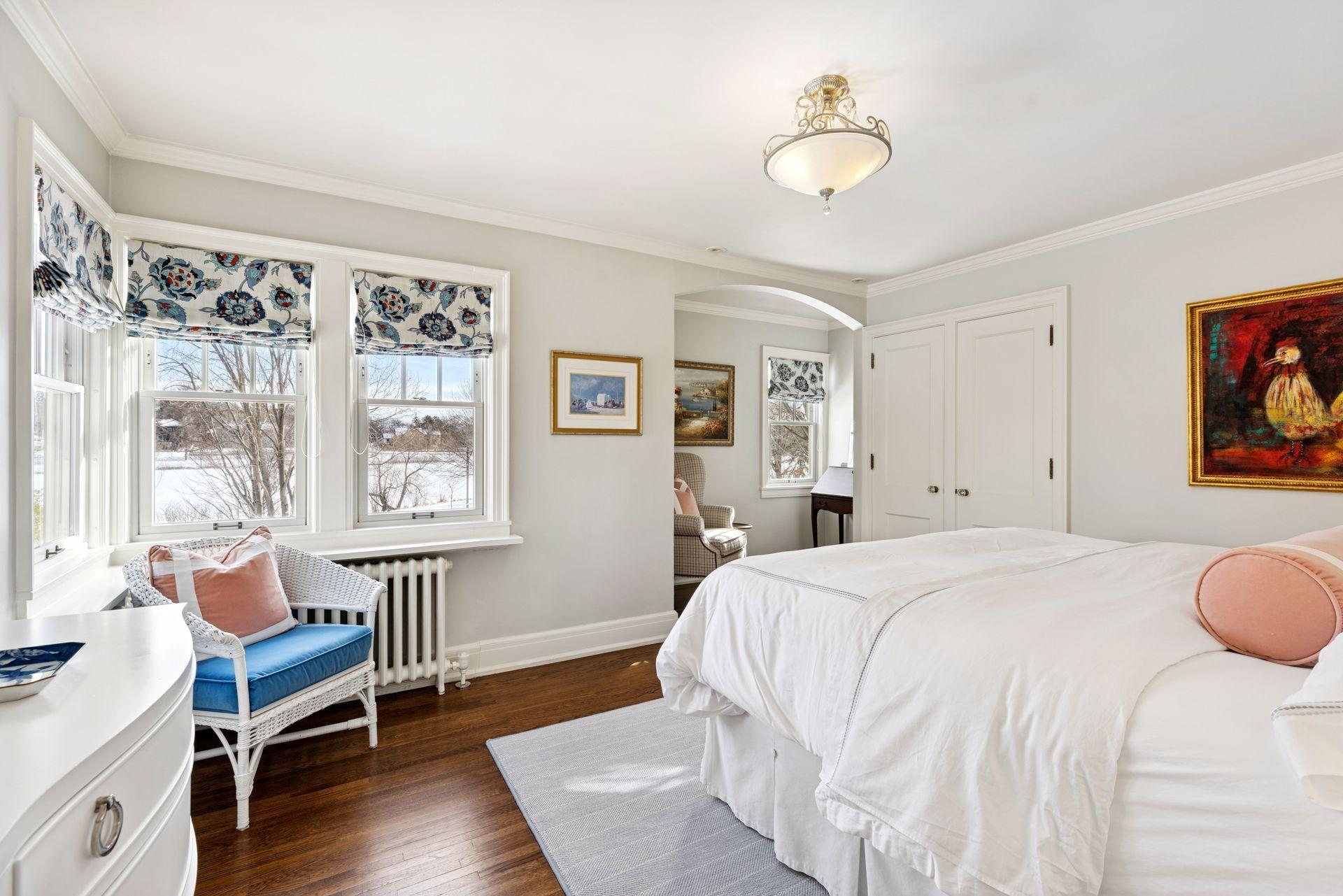 View of Residential at 2116 Lake Of The Isles Parkway, Minneapolis MN 55405, Minneapolis (51 of 77) - Mike Wilen | Minnesota Team Real Estate
