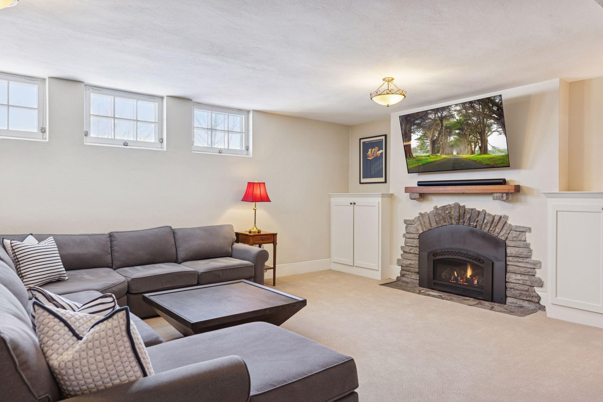 View of Residential at 2116 Lake Of The Isles Parkway, Minneapolis MN 55405, Minneapolis (61 of 77) - Mike Wilen | Minnesota Team Real Estate