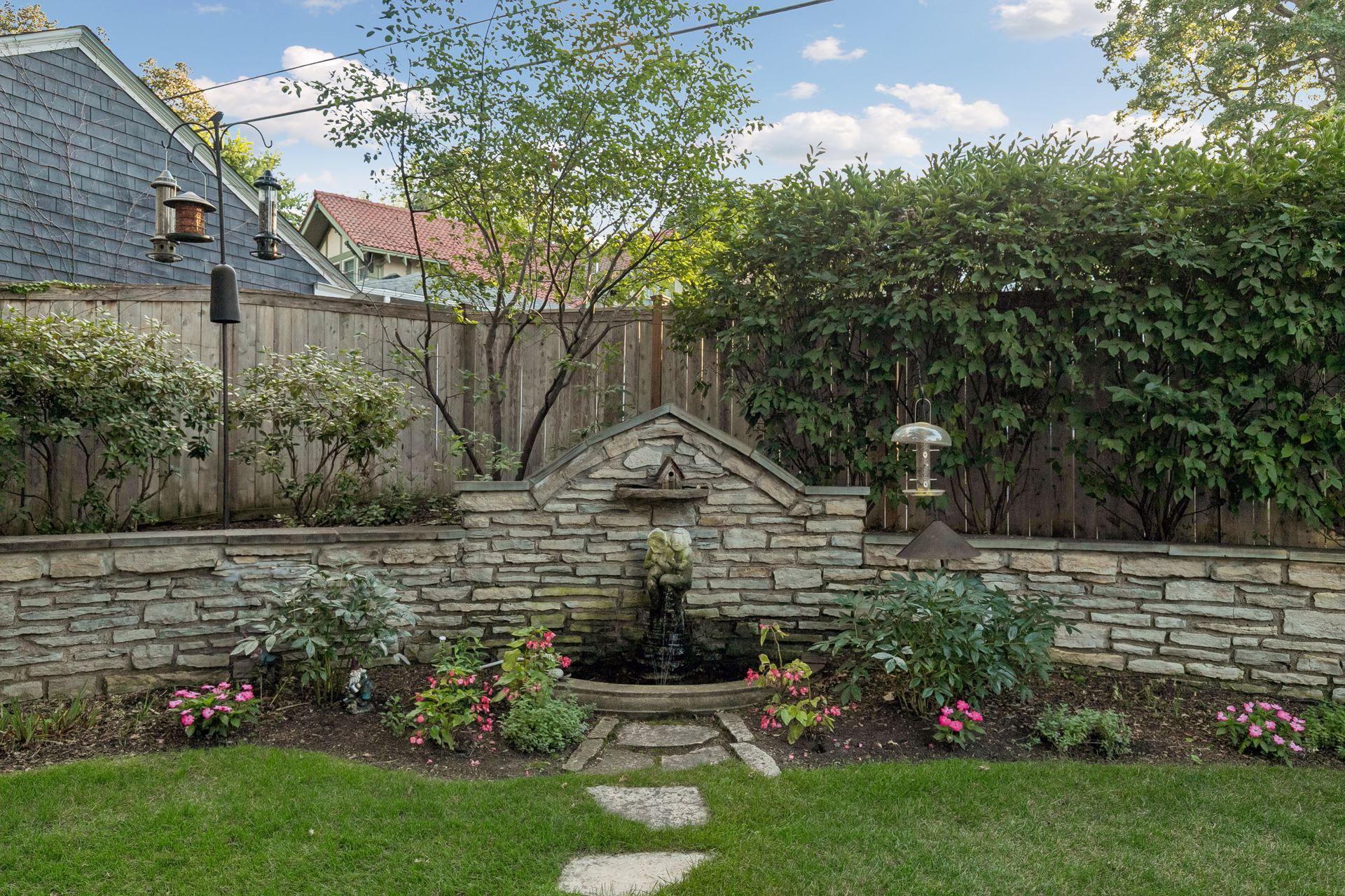 View of Residential at 2116 Lake Of The Isles Parkway, Minneapolis MN 55405, Minneapolis (74 of 77) - Mike Wilen | Minnesota Team Real Estate