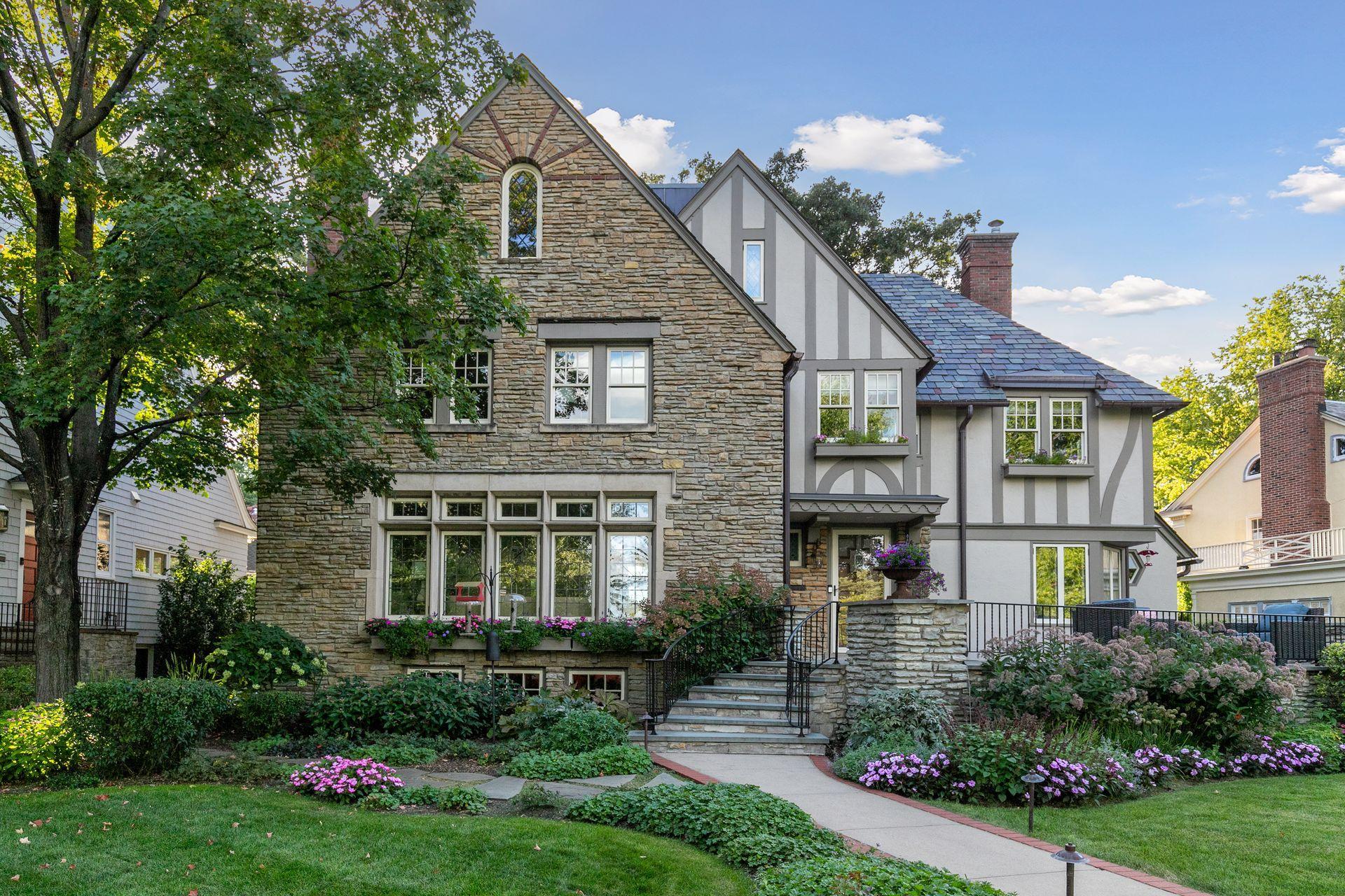 View of Residential at 2116 Lake Of The Isles Parkway, Minneapolis MN 55405, Minneapolis (3 of 77) - Mike Wilen | Minnesota Team Real Estate