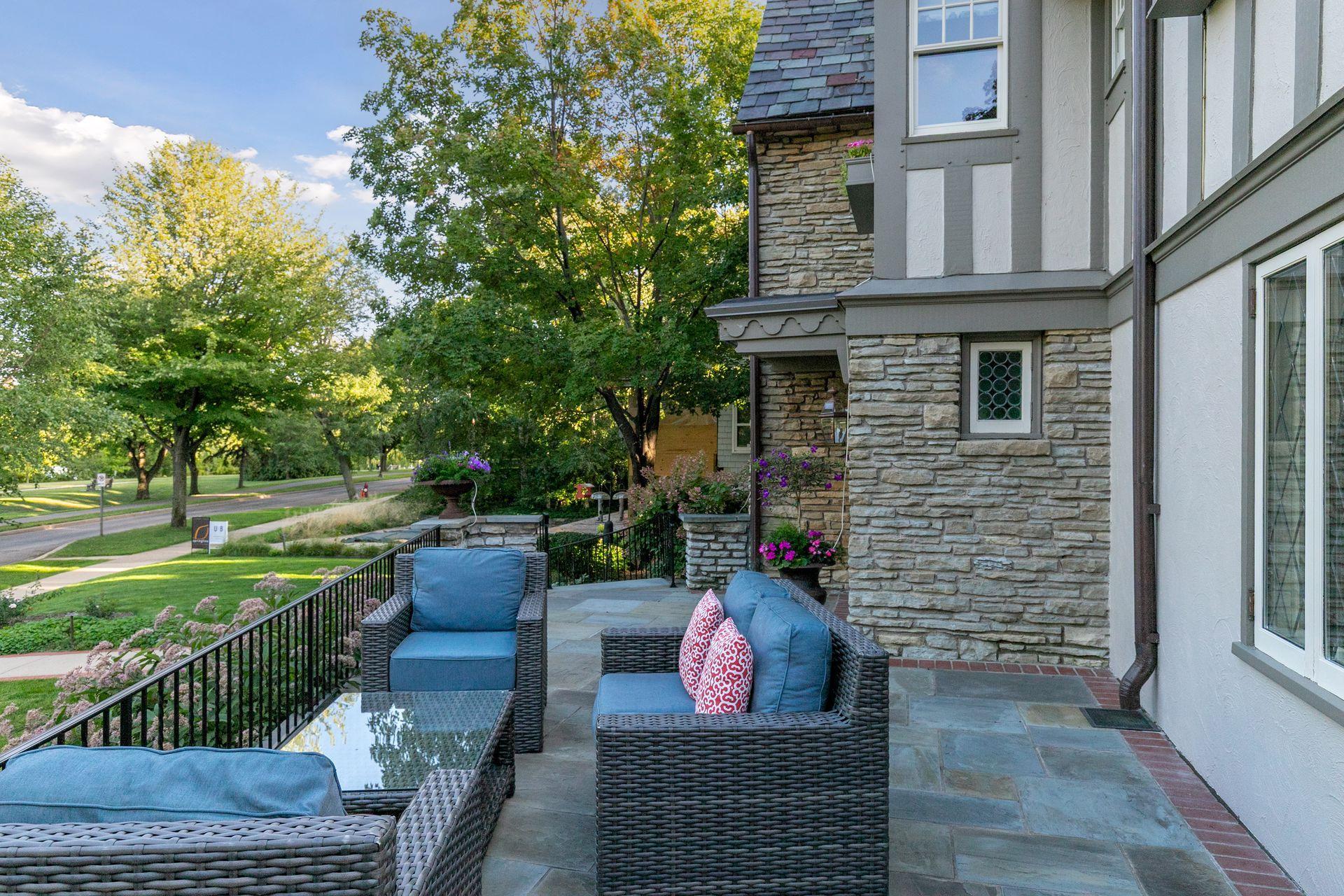 View of Residential at 2116 Lake Of The Isles Parkway, Minneapolis MN 55405, Minneapolis (7 of 77) - Mike Wilen | Minnesota Team Real Estate