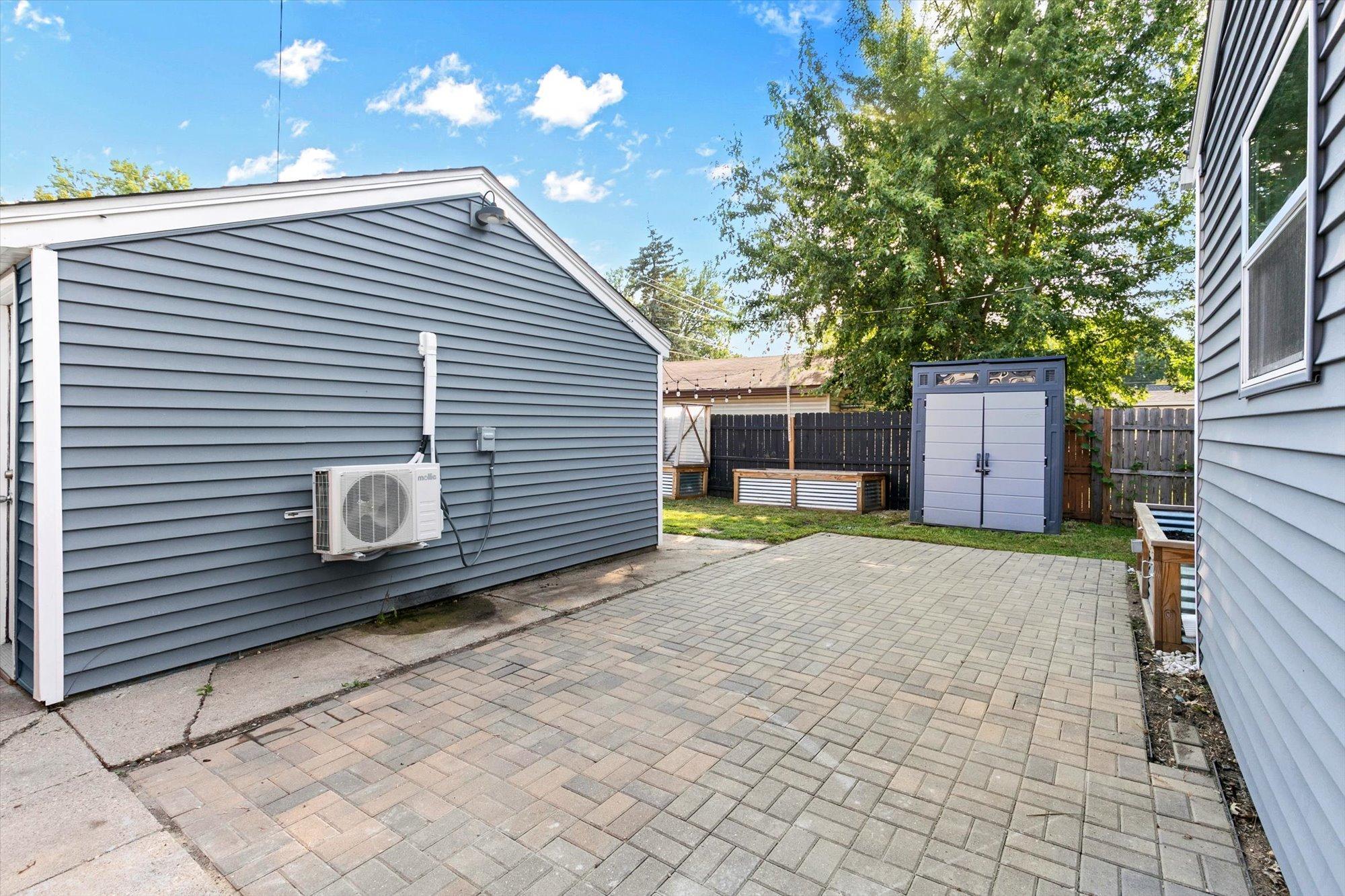 View of Residential at 2574 2nd Avenue, North Saint Paul MN 55109, North Saint Paul (35 of 40) - Mike Wilen | Minnesota Team Real Estate