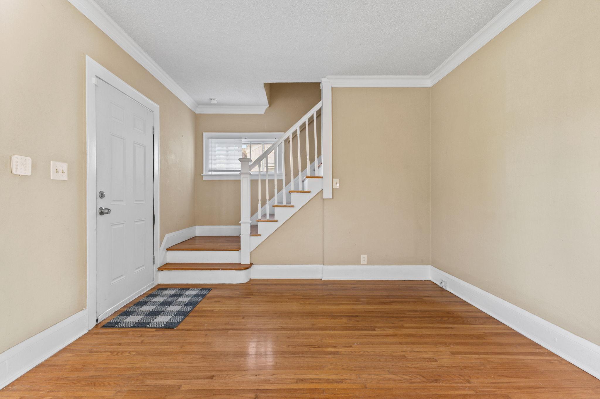View of Residential at 1618 Vincent Avenue, Minneapolis MN 55411, Minneapolis (3 of 41) - Mike Wilen | Minnesota Team Real Estate