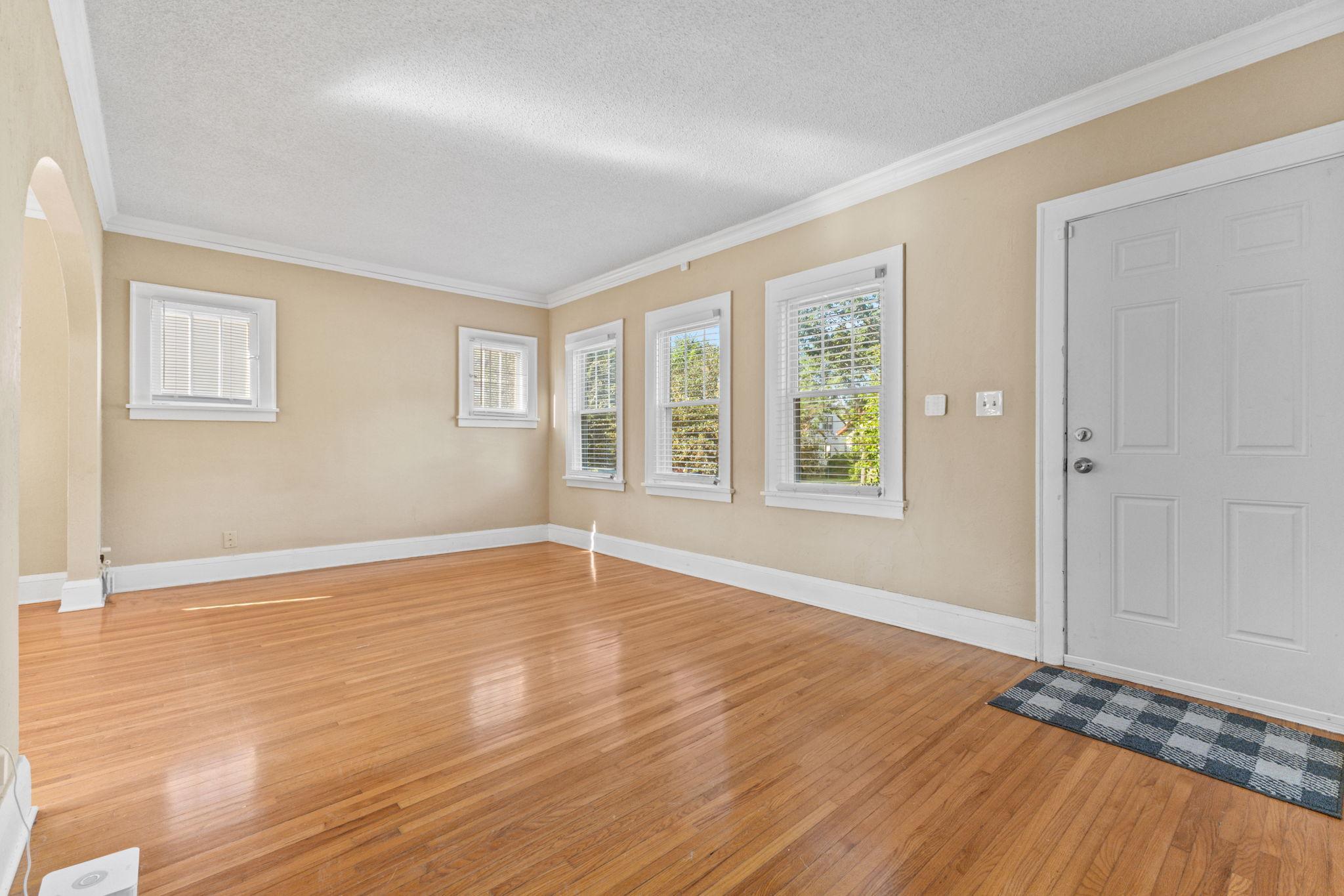 View of Residential at 1618 Vincent Avenue, Minneapolis MN 55411, Minneapolis (10 of 41) - Mike Wilen | Minnesota Team Real Estate