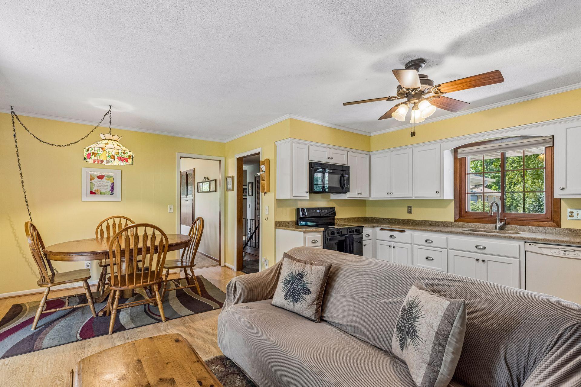 View of Residential at 95 15th Avenue, New Brighton MN 55112, New Brighton (16 of 37) - Mike Wilen | Minnesota Team Real Estate