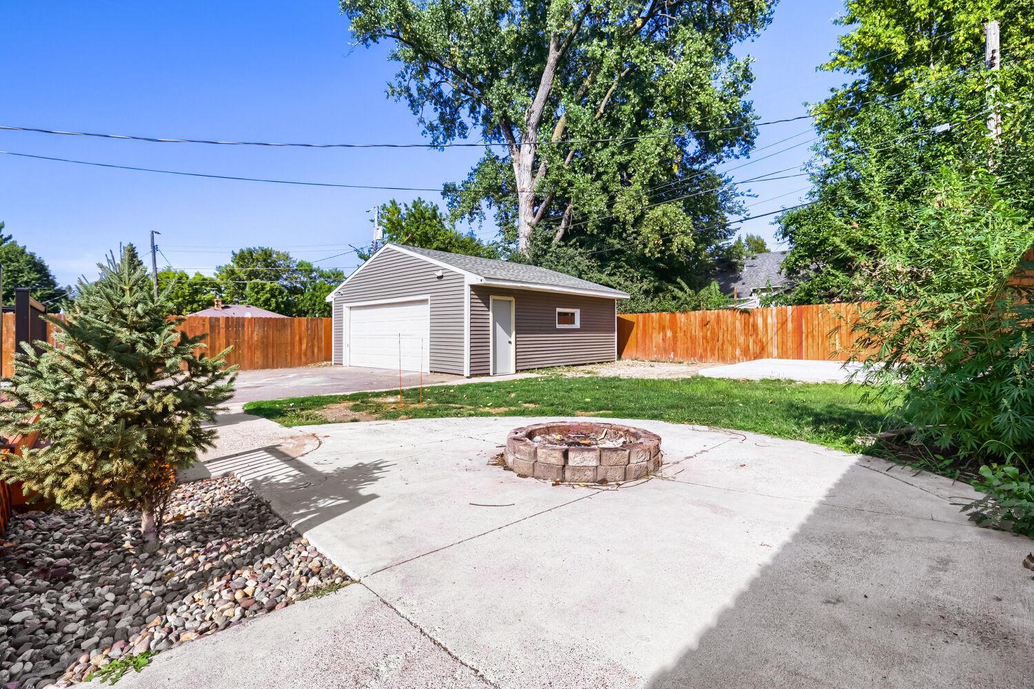 View of Residential at 1168 Kruse Street, West Saint Paul MN 55118, West Saint Paul (19 of 20) - Mike Wilen | Minnesota Team Real Estate
