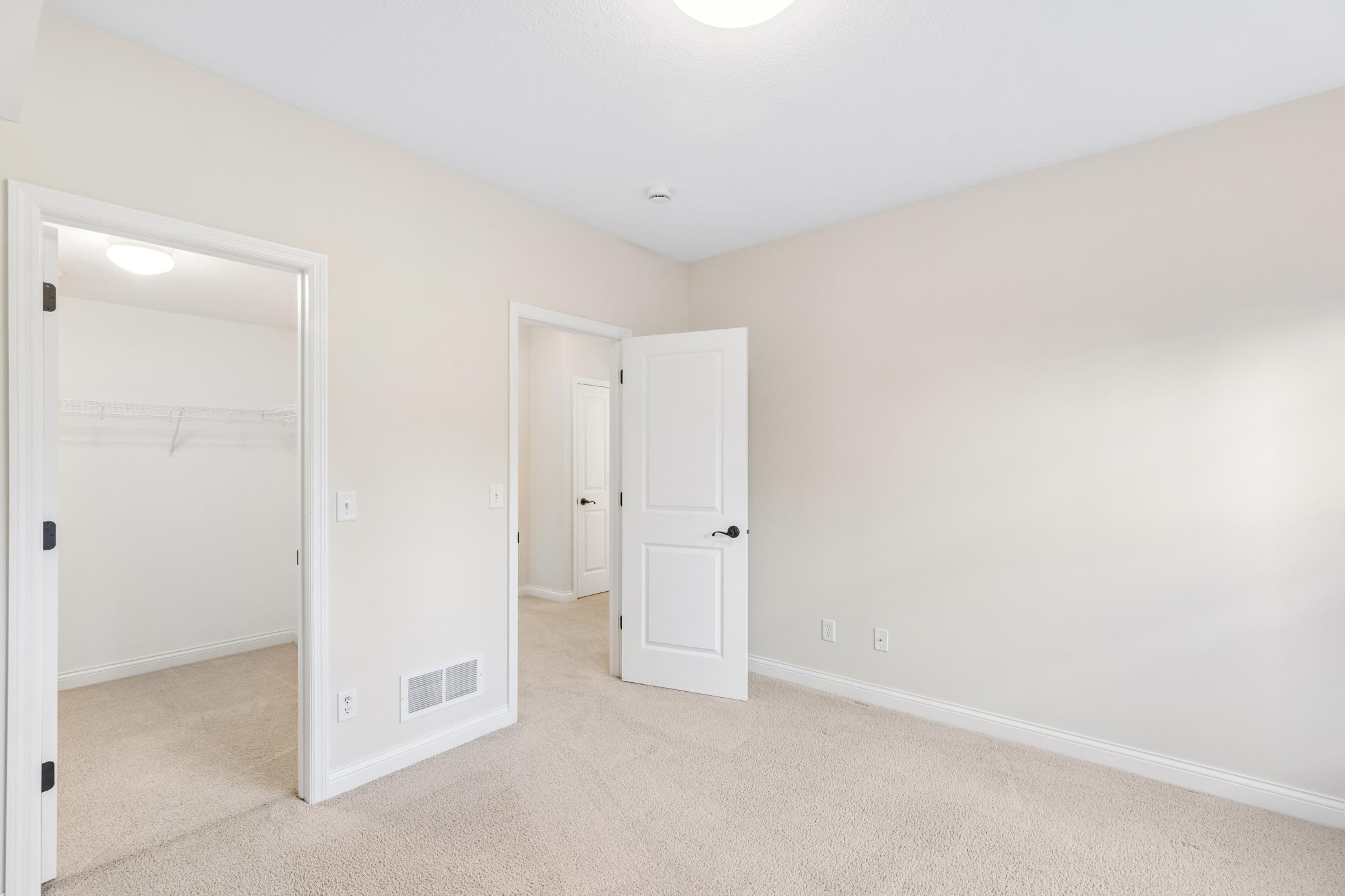 View of Residential at 1354 Riverside Lane, Mendota Heights MN 55118, Mendota Heights (44 of 51) - Mike Wilen | Minnesota Team Real Estate
