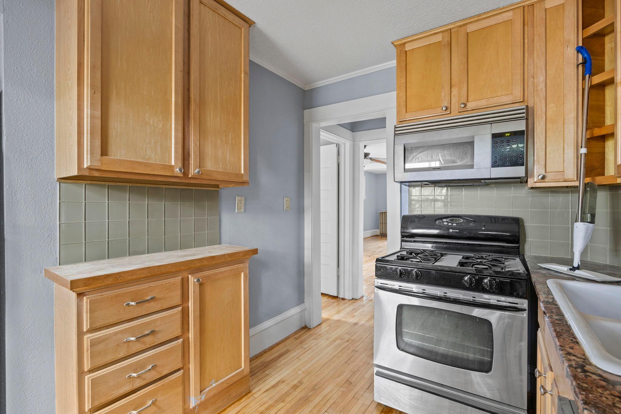 View of Residential at 3128 Grand Avenue #3, Minneapolis MN 55408, Minneapolis (28 of 30) - Mike Wilen | Minnesota Team Real Estate