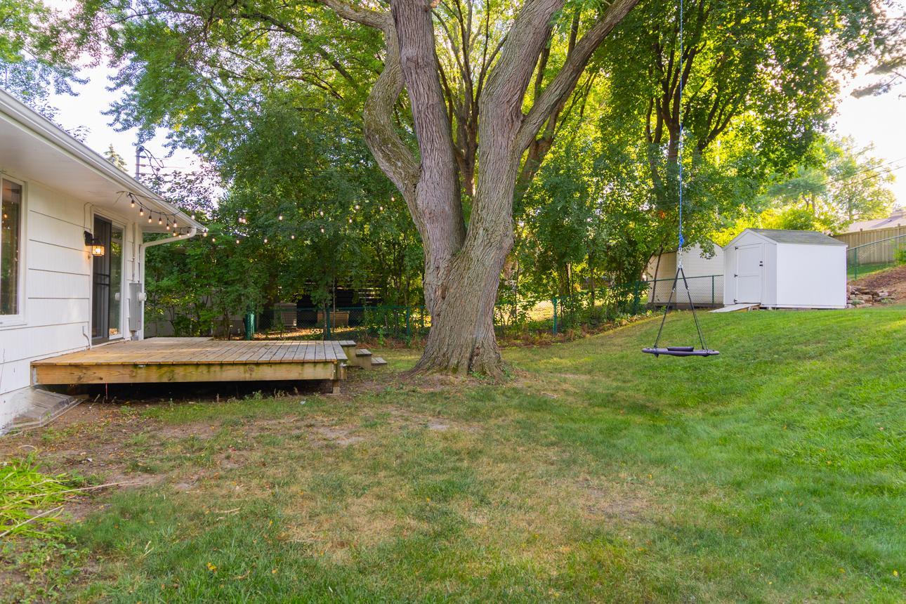 View of Residential at 6700 Hillside Lane, Edina MN 55439, Edina (46 of 53) - Mike Wilen | Minnesota Team Real Estate