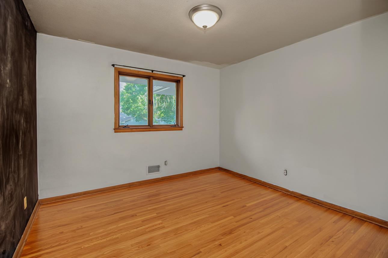 View of Residential at 6700 Hillside Lane, Edina MN 55439, Edina (22 of 53) - Mike Wilen | Minnesota Team Real Estate