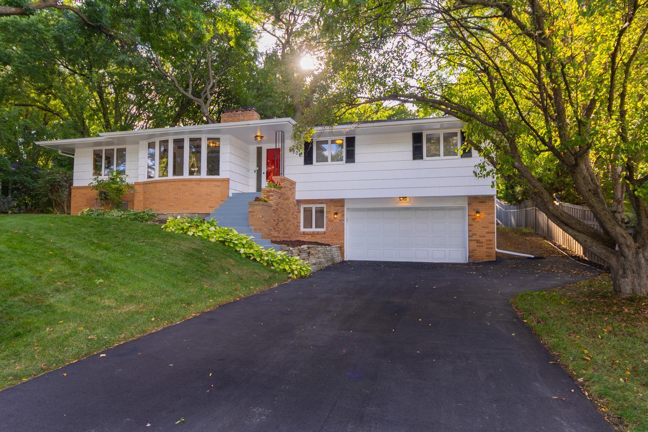 View of Single Family at 6700 Hillside Lane, Edina - Mike Wilen | Minnesota Team Real Estate