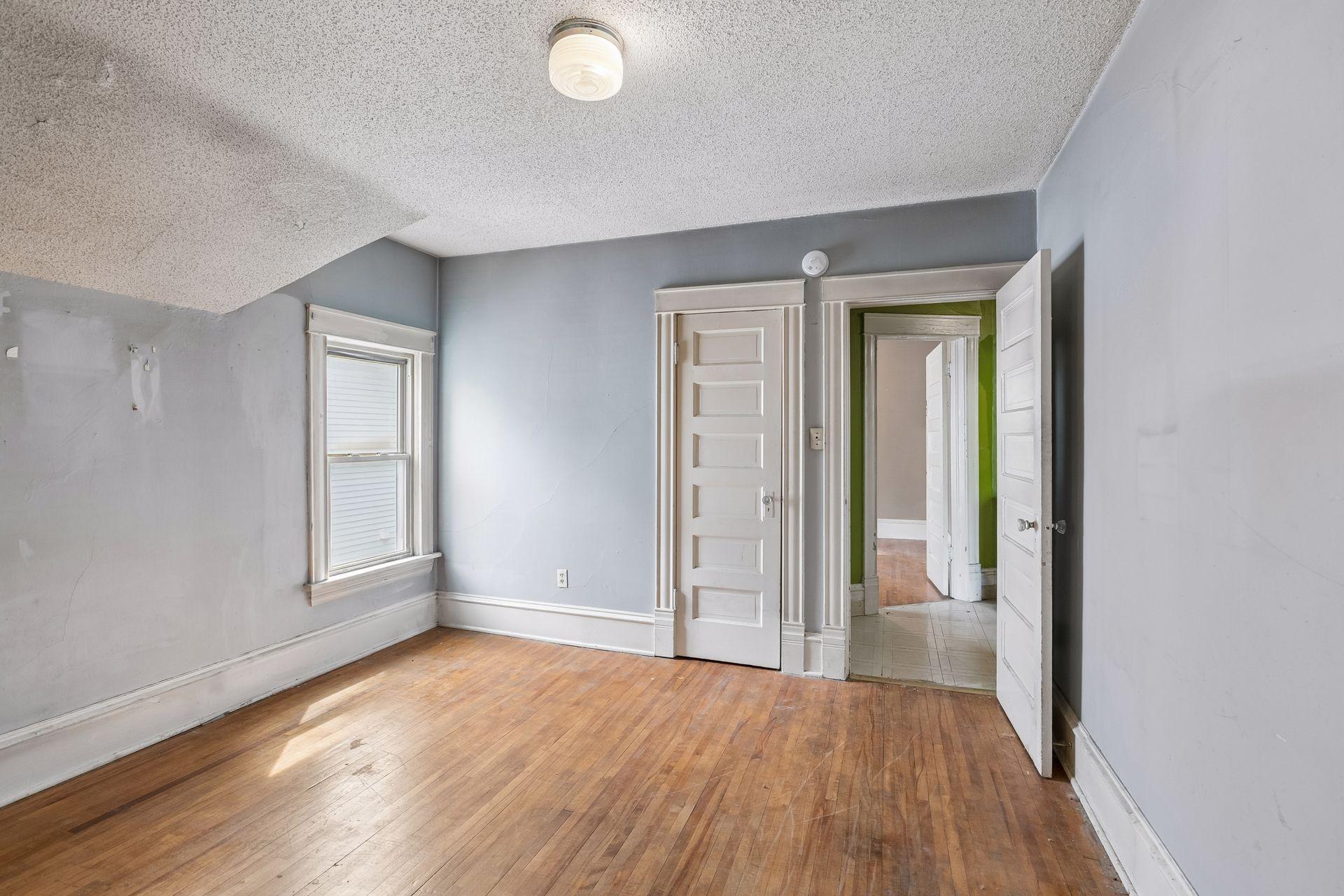 View of Residential Income at 628 4th Street, Minneapolis MN 55413, Minneapolis (21 of 40) - Mike Wilen | Minnesota Team Real Estate