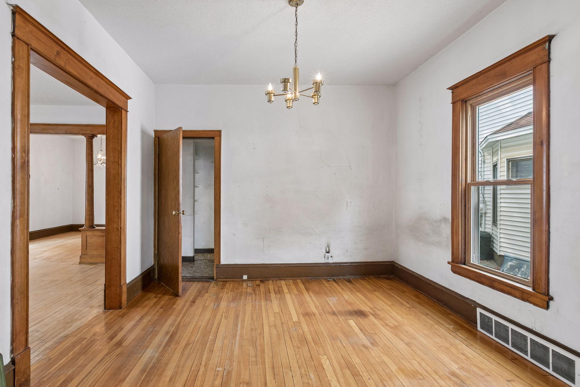 View of Residential Income at 628 4th Street, Minneapolis MN 55413, Minneapolis (17 of 40) - Mike Wilen | Minnesota Team Real Estate