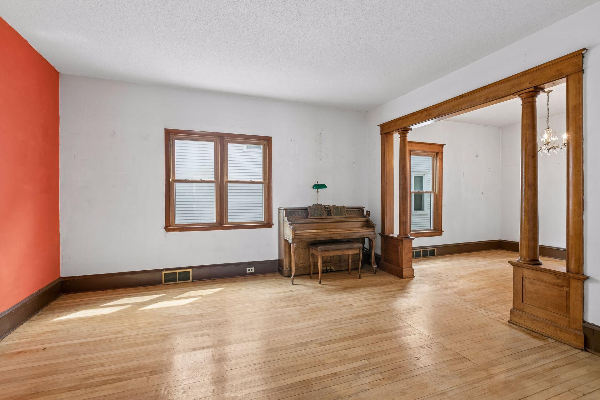 View of Residential Income at 628 4th Street, Minneapolis MN 55413, Minneapolis (9 of 40) - Mike Wilen | Minnesota Team Real Estate