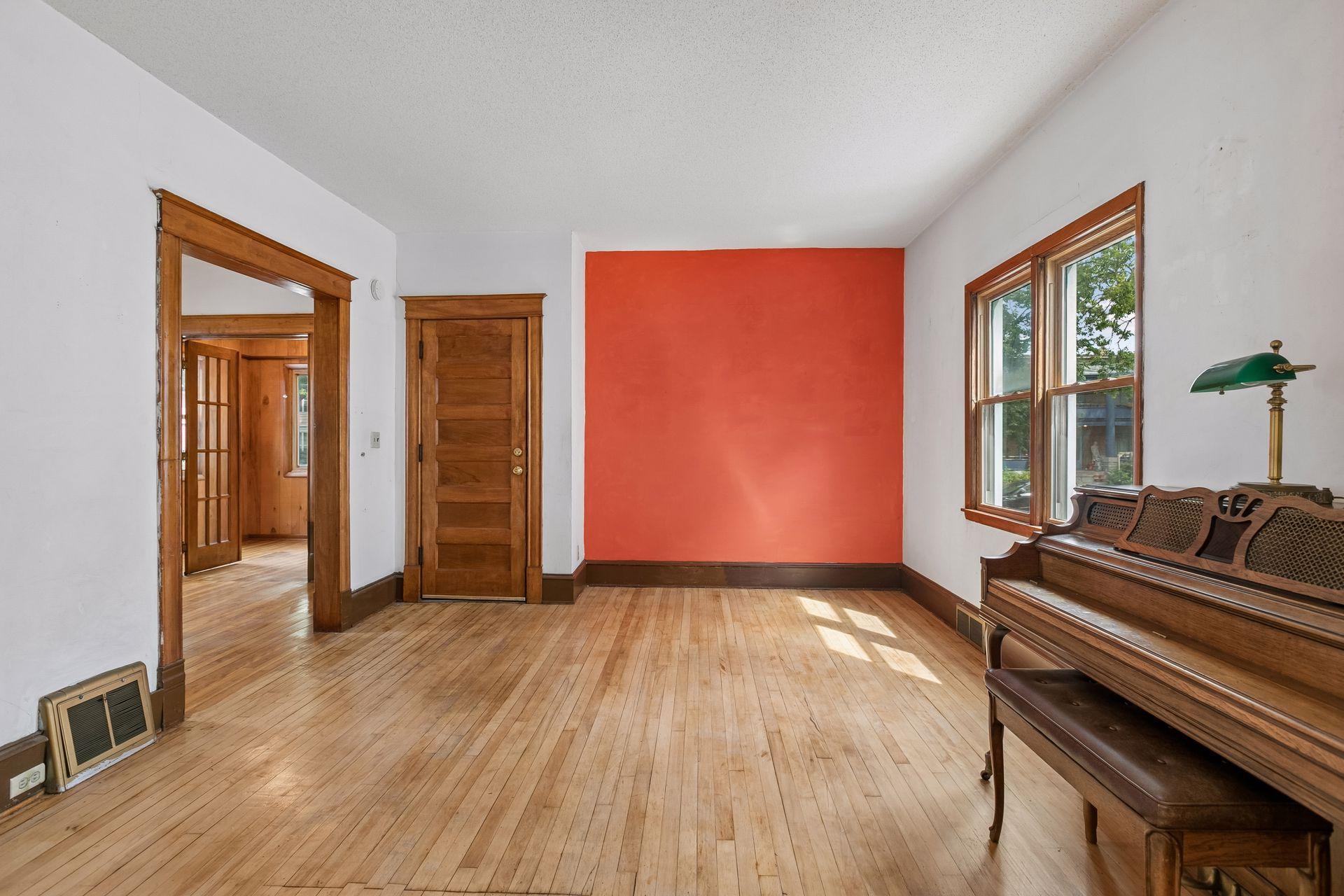 View of Residential Income at 628 4th Street, Minneapolis MN 55413, Minneapolis (8 of 40) - Mike Wilen | Minnesota Team Real Estate