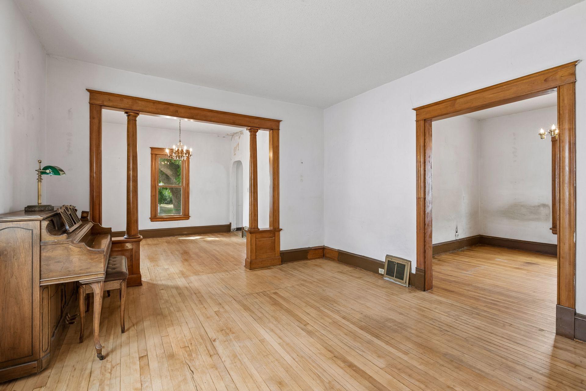 View of Residential Income at 628 4th Street, Minneapolis MN 55413, Minneapolis (7 of 40) - Mike Wilen | Minnesota Team Real Estate