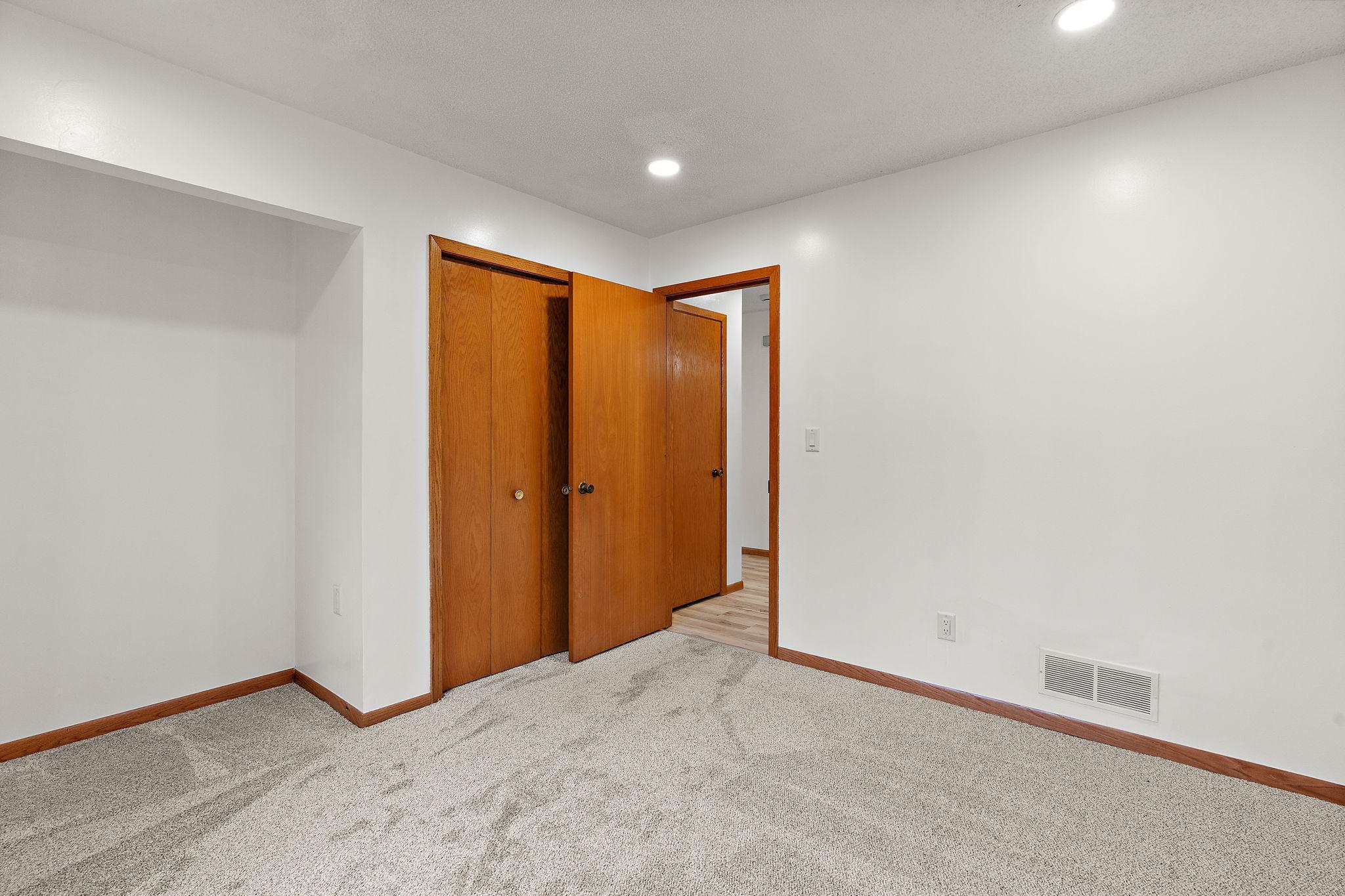 View of Residential at 6520 Dawn Avenue, Inver Grove Heights MN 55076, Inver Grove Heights (17 of 33) - Mike Wilen | Minnesota Team Real Estate