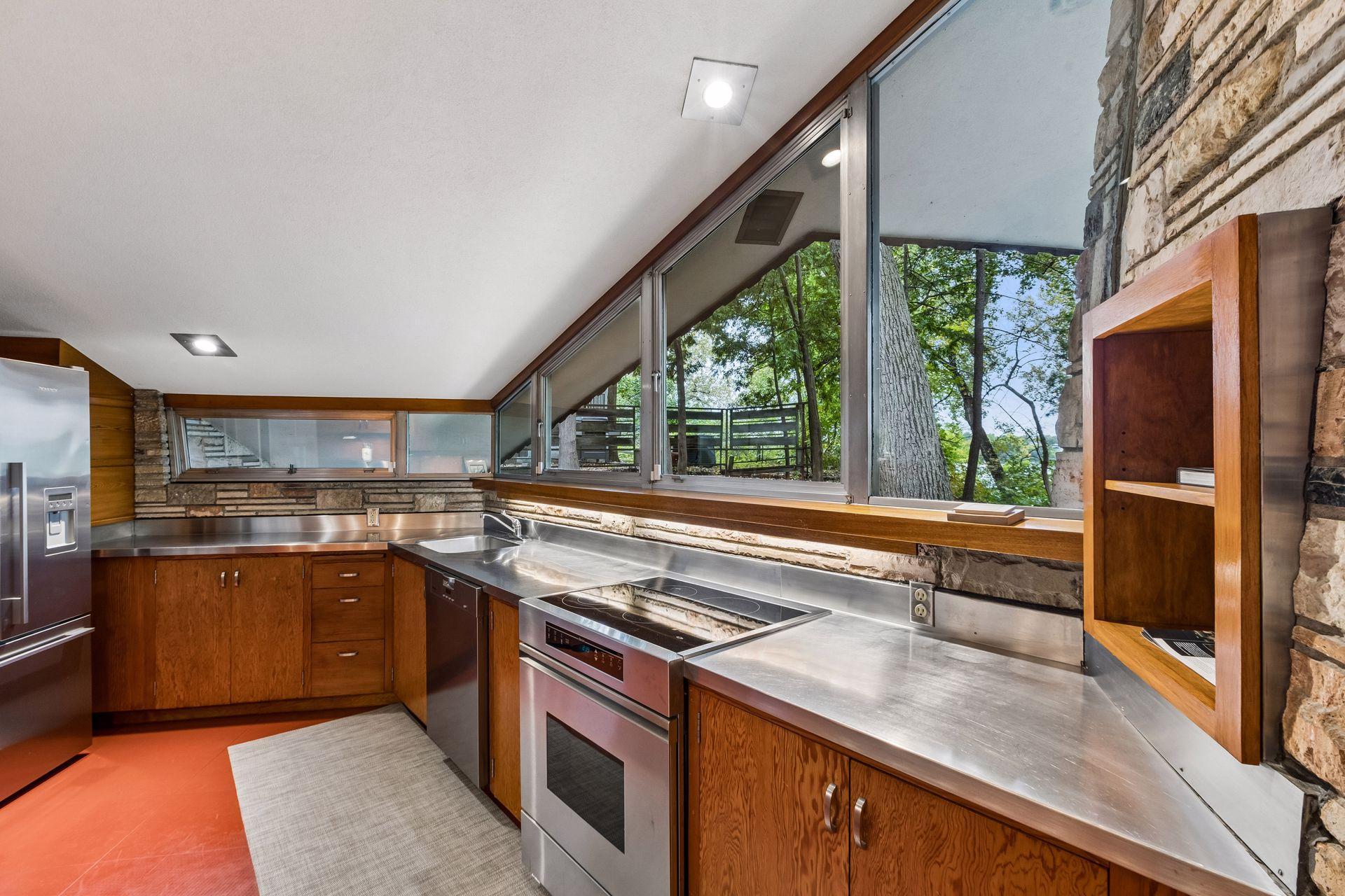View of Residential at 2801 Burnham Boulevard, Minneapolis MN 55416, Minneapolis (13 of 35) - Mike Wilen | Minnesota Team Real Estate
