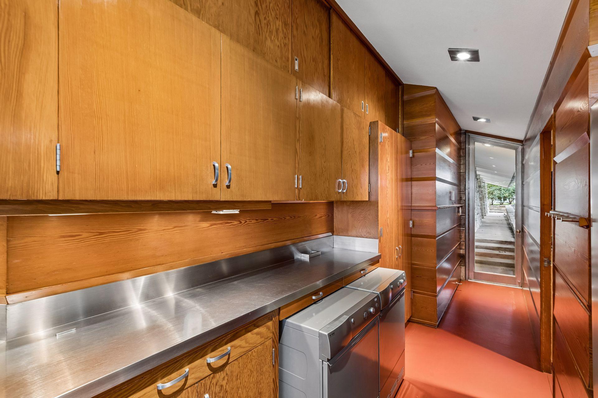 View of Residential at 2801 Burnham Boulevard, Minneapolis MN 55416, Minneapolis (14 of 35) - Mike Wilen | Minnesota Team Real Estate