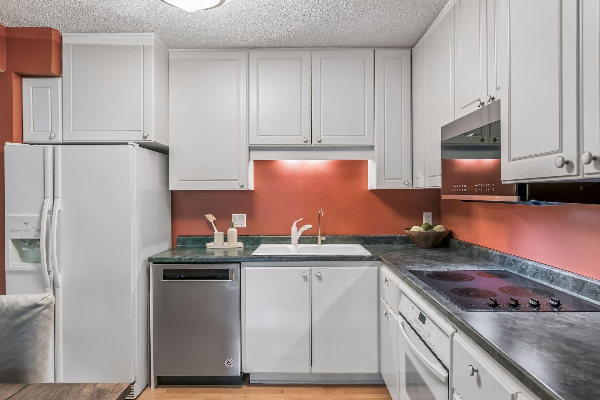 View of Residential at 1200 Nicollet Mall #221, Minneapolis MN 55403, Minneapolis (17 of 50) - Mike Wilen | Minnesota Team Real Estate