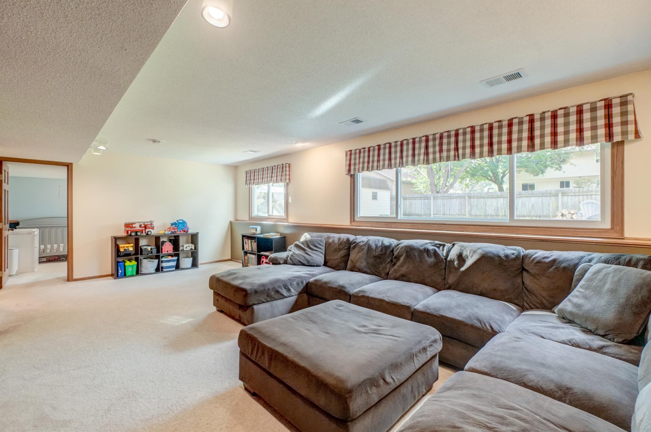 View of Residential at 3938 86th Lane, Circle Pines MN 55014, Circle Pines (26 of 38) - Mike Wilen | Minnesota Team Real Estate