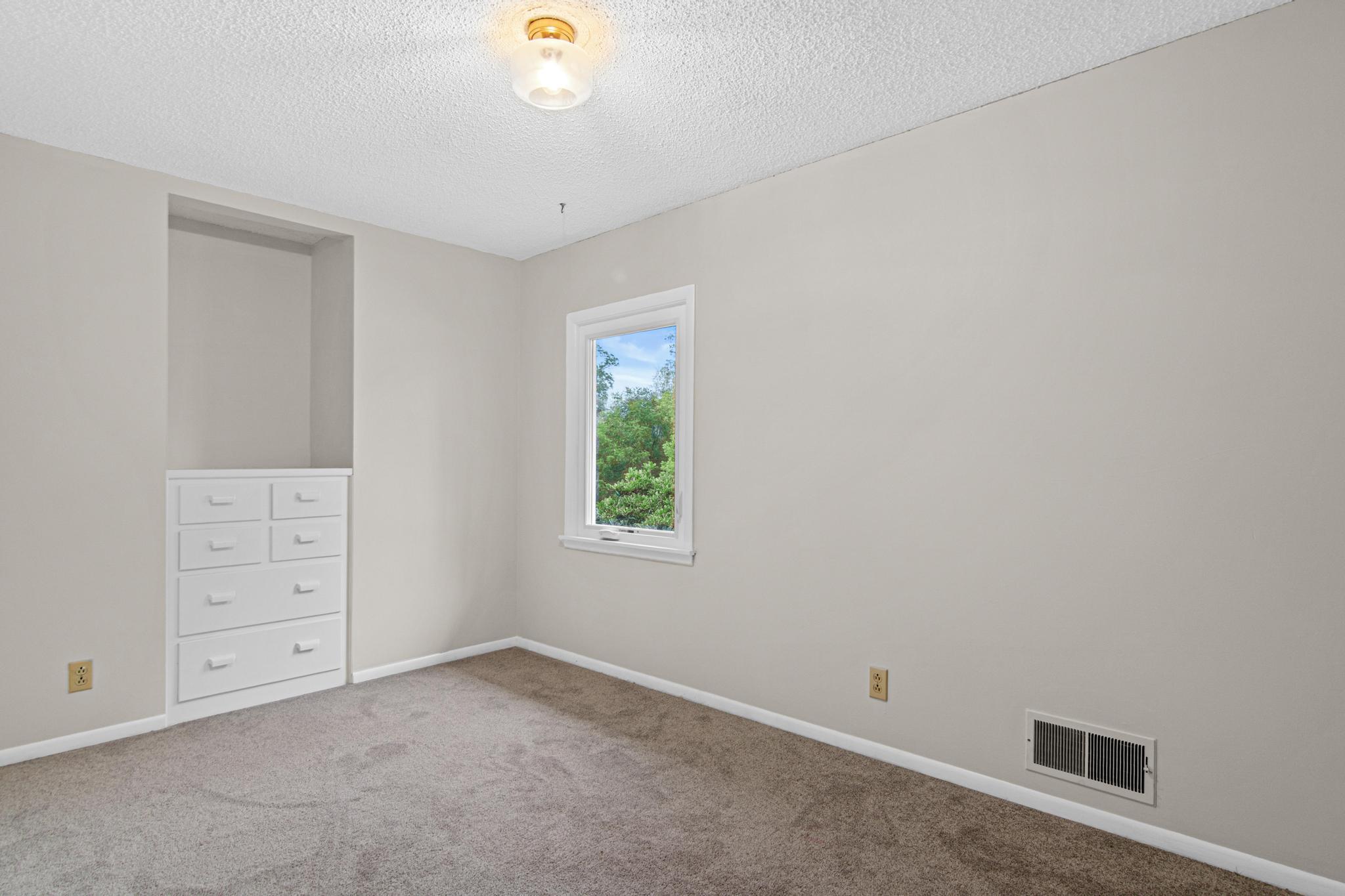 View of Residential at 3038 Victoria Street, Roseville MN 55113, Roseville (15 of 21) - Mike Wilen | Minnesota Team Real Estate