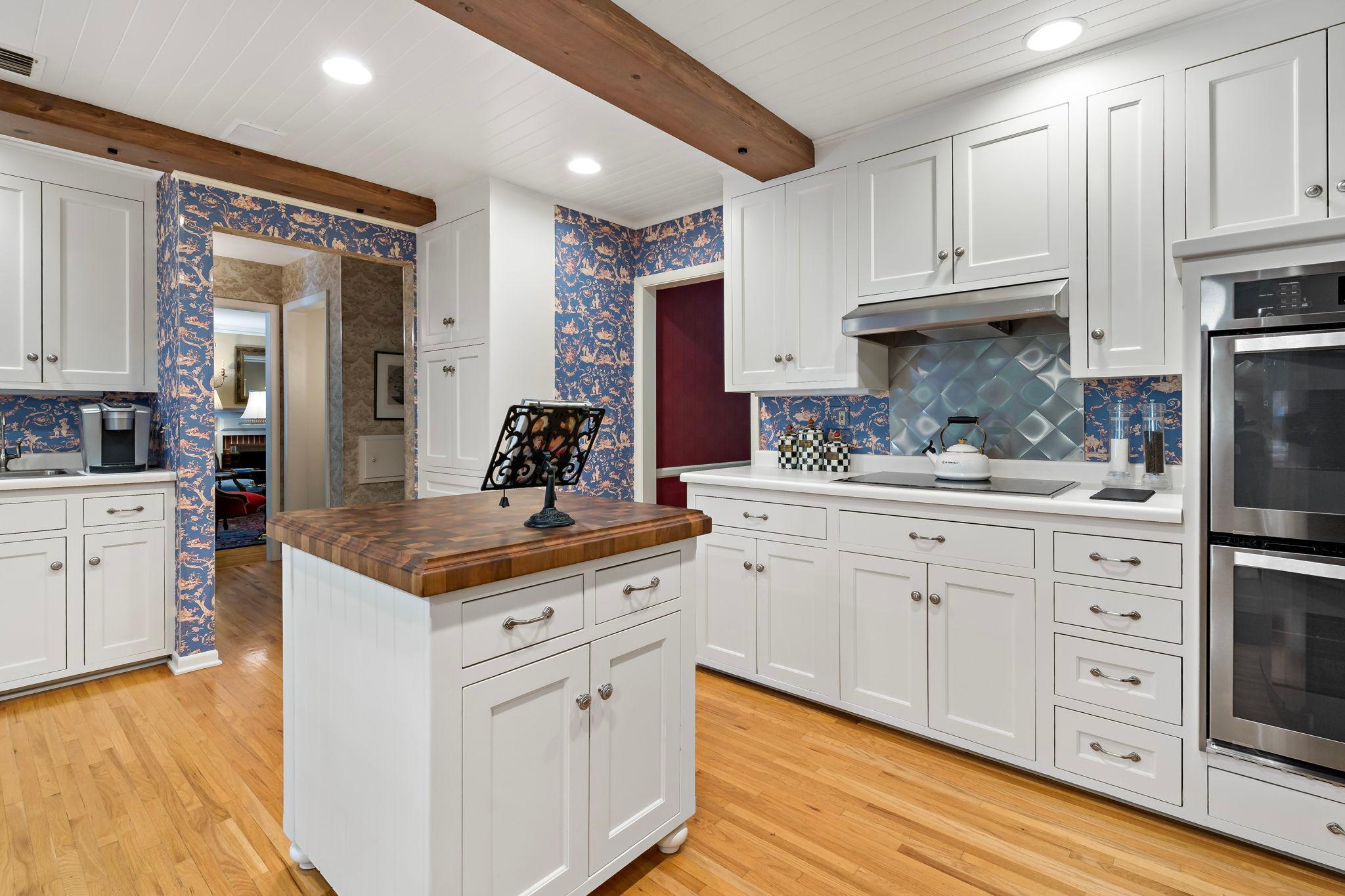 View of Residential at 1330 Urbandale Lane, Plymouth MN 55447, Plymouth (11 of 62) - Mike Wilen | Minnesota Team Real Estate