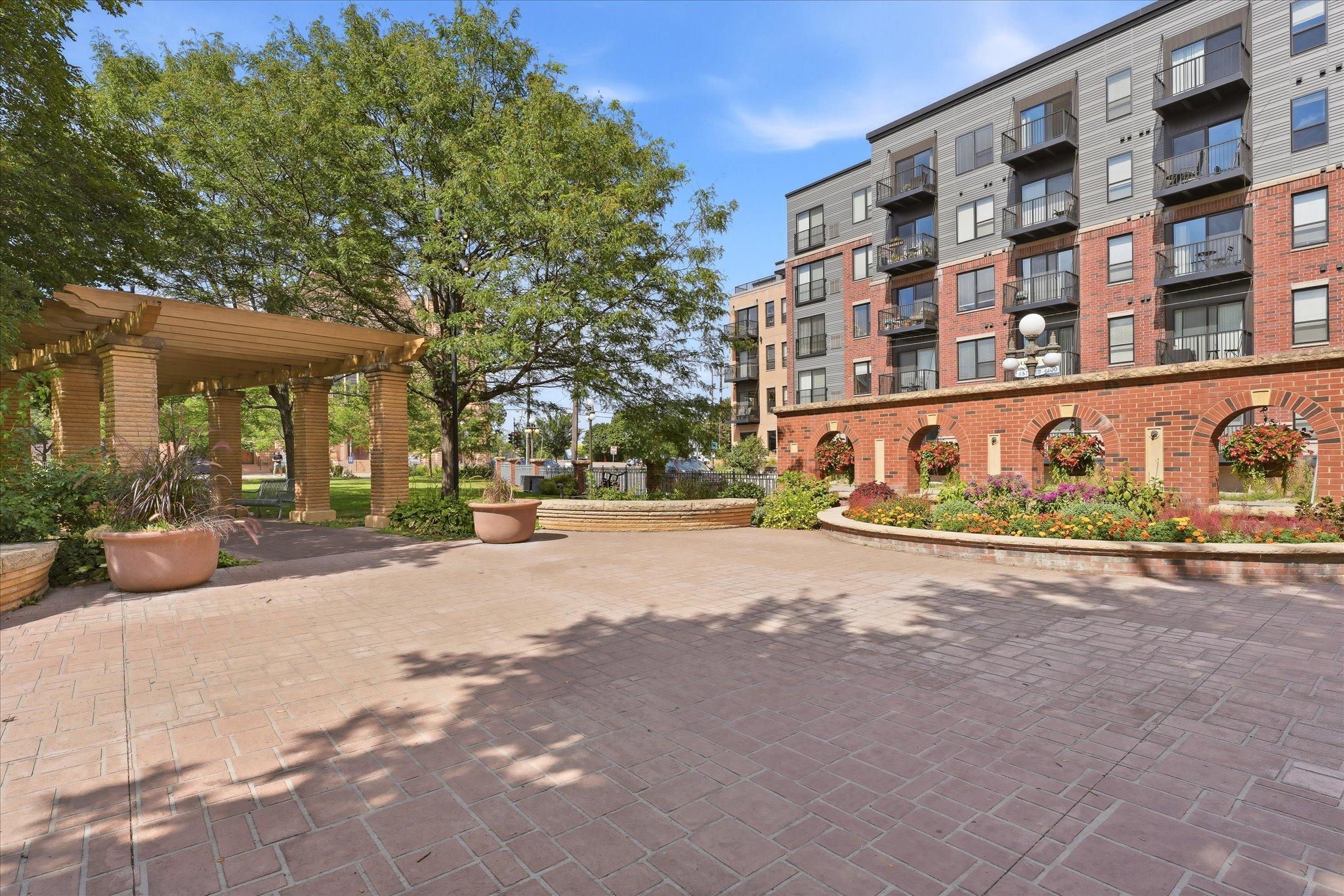 View of Residential at 225 9th Street #201, Saint Paul MN 55101, Saint Paul (38 of 42) - Mike Wilen | Minnesota Team Real Estate