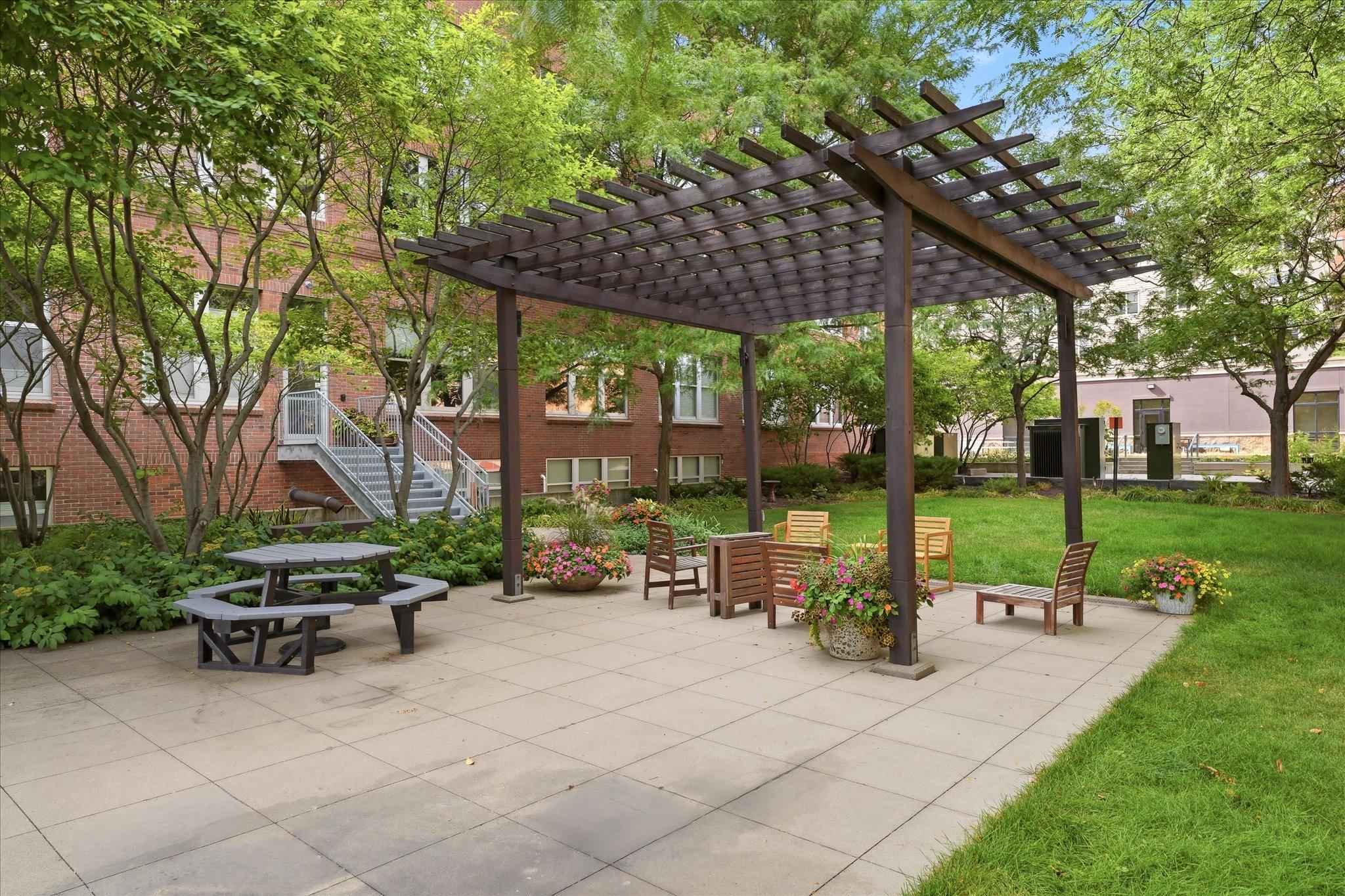 View of Residential at 225 9th Street #201, Saint Paul MN 55101, Saint Paul (35 of 42) - Mike Wilen | Minnesota Team Real Estate