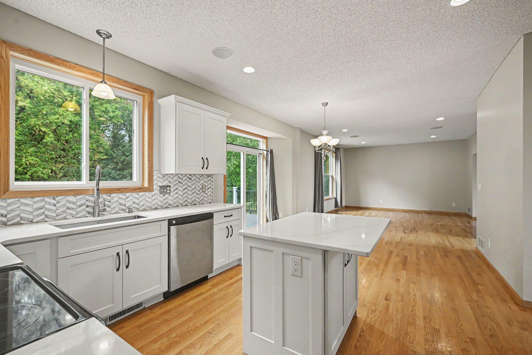 View of Residential at 6034 Summit Curve, Cottage Grove MN 55016, Cottage Grove (6 of 37) - Mike Wilen | Minnesota Team Real Estate