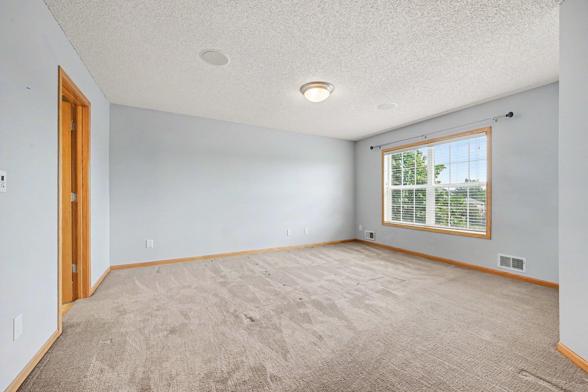 View of Residential at 6034 Summit Curve, Cottage Grove MN 55016, Cottage Grove (12 of 37) - Mike Wilen | Minnesota Team Real Estate