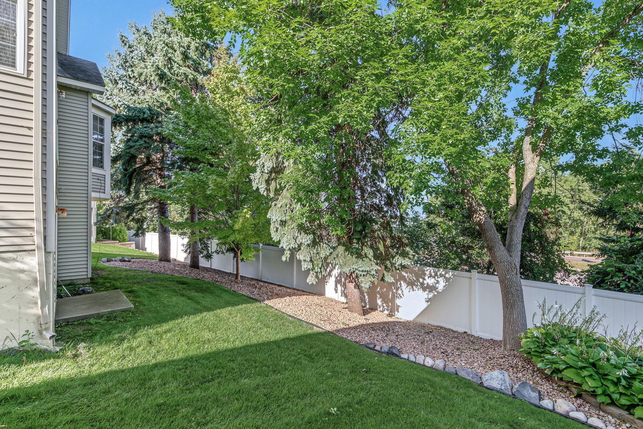 View of Residential at 433 Meadowood Lane, Burnsville MN 55337, Burnsville (18 of 18) - Mike Wilen | Minnesota Team Real Estate