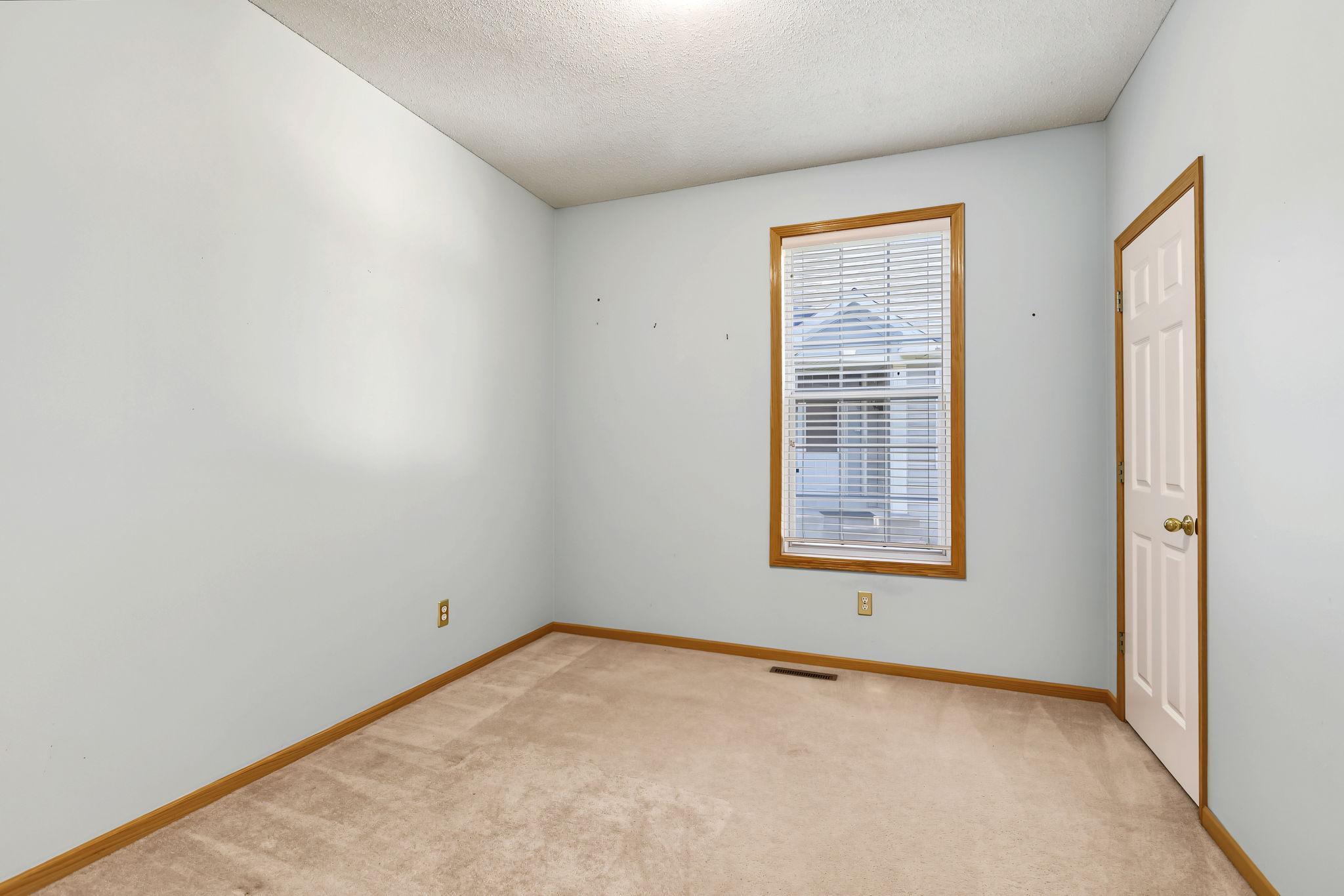 View of Residential at 433 Meadowood Lane, Burnsville MN 55337, Burnsville (11 of 18) - Mike Wilen | Minnesota Team Real Estate