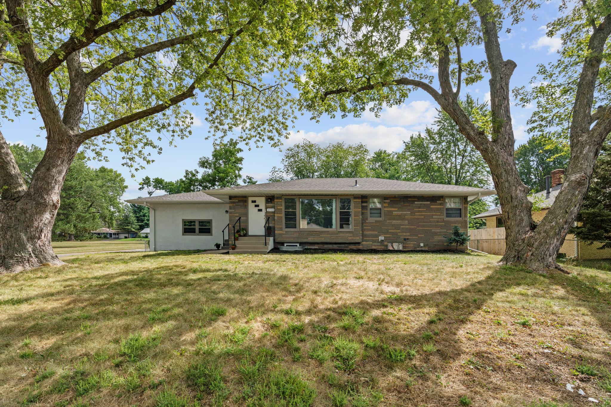 View of Residential at 2754 Hamline Avenue, Roseville MN 55113, Roseville (42 of 45) - Mike Wilen | Minnesota Team Real Estate