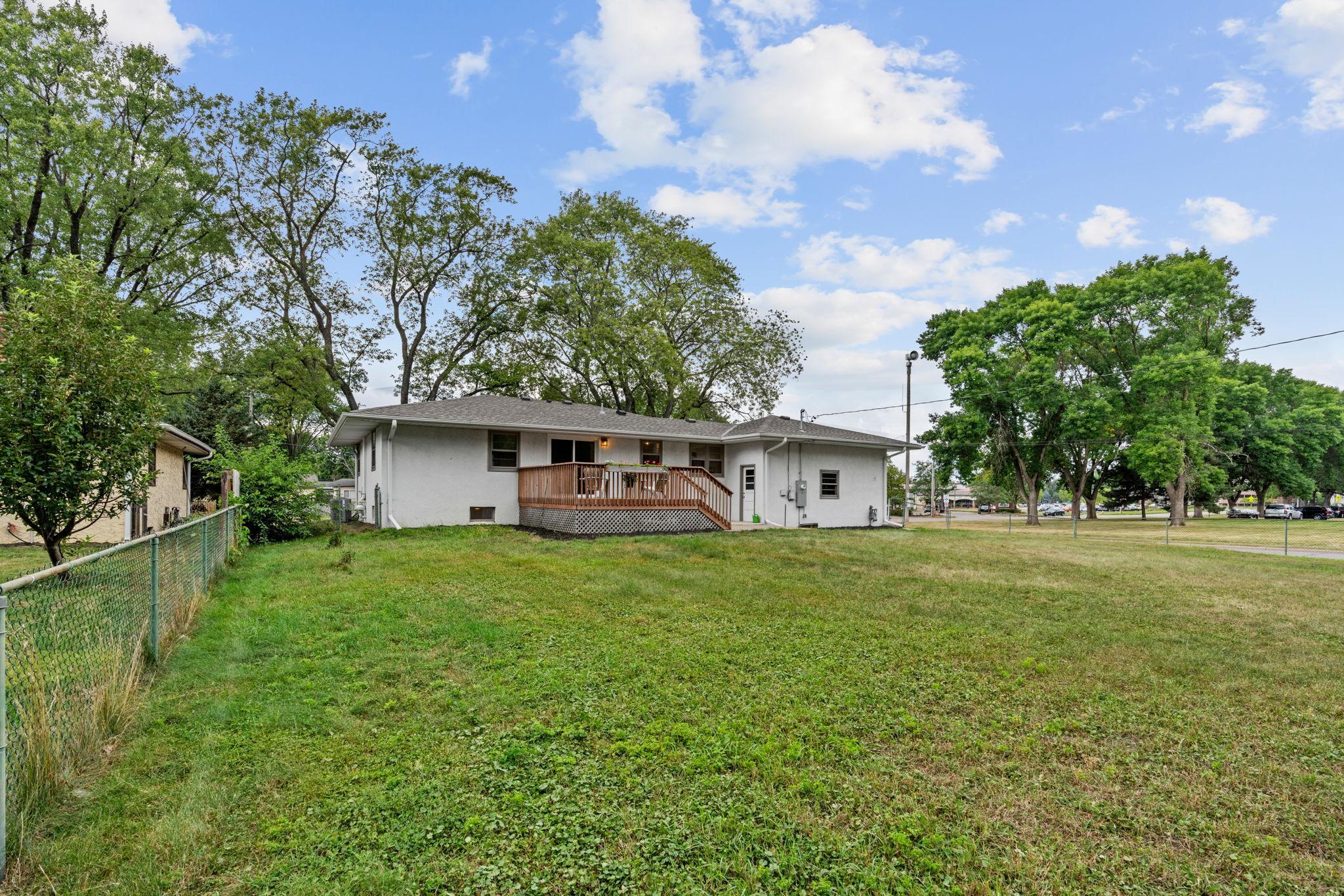 View of Residential at 2754 Hamline Avenue, Roseville MN 55113, Roseville (37 of 45) - Mike Wilen | Minnesota Team Real Estate
