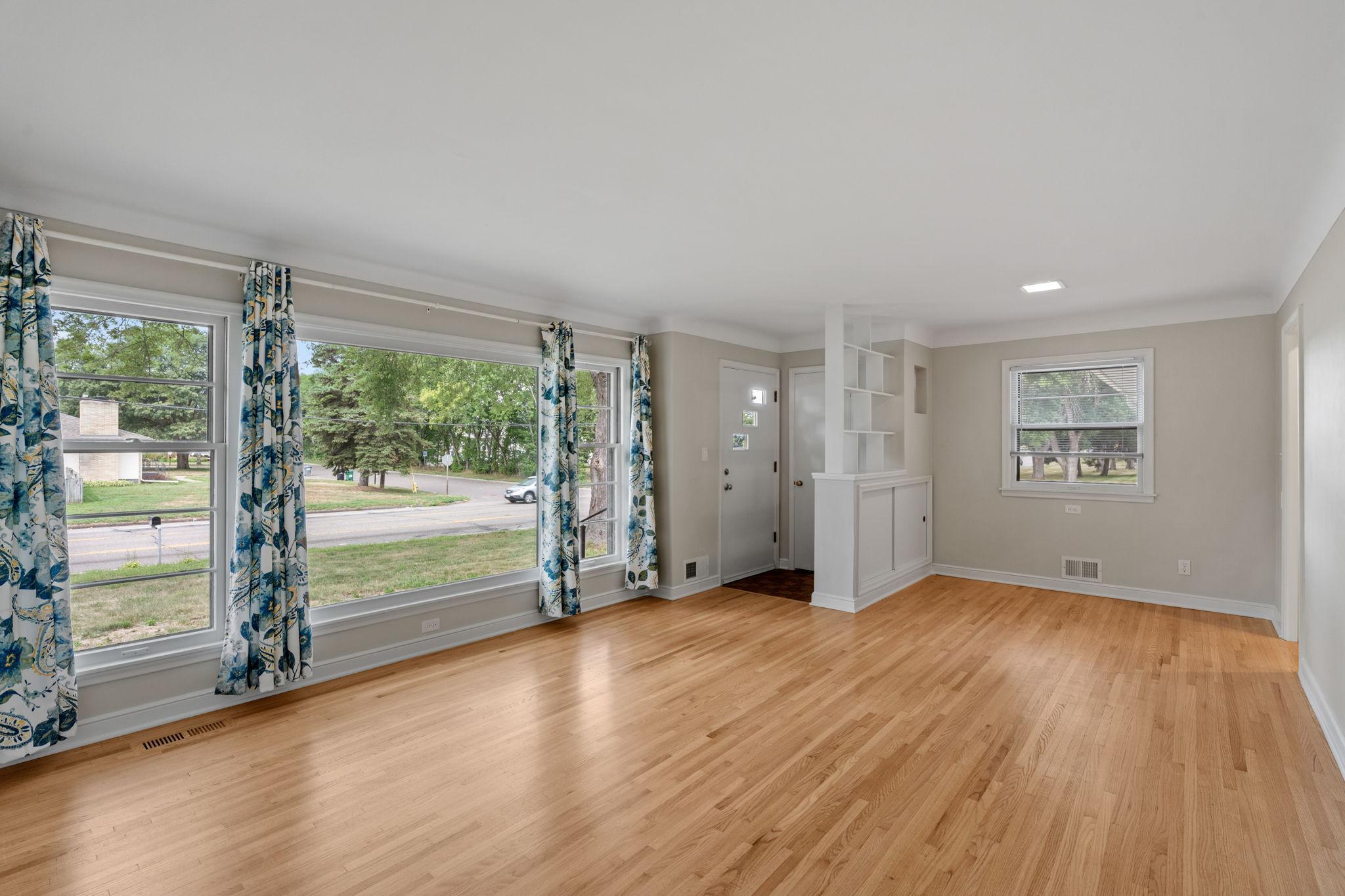 View of Residential at 2754 Hamline Avenue, Roseville MN 55113, Roseville (9 of 45) - Mike Wilen | Minnesota Team Real Estate