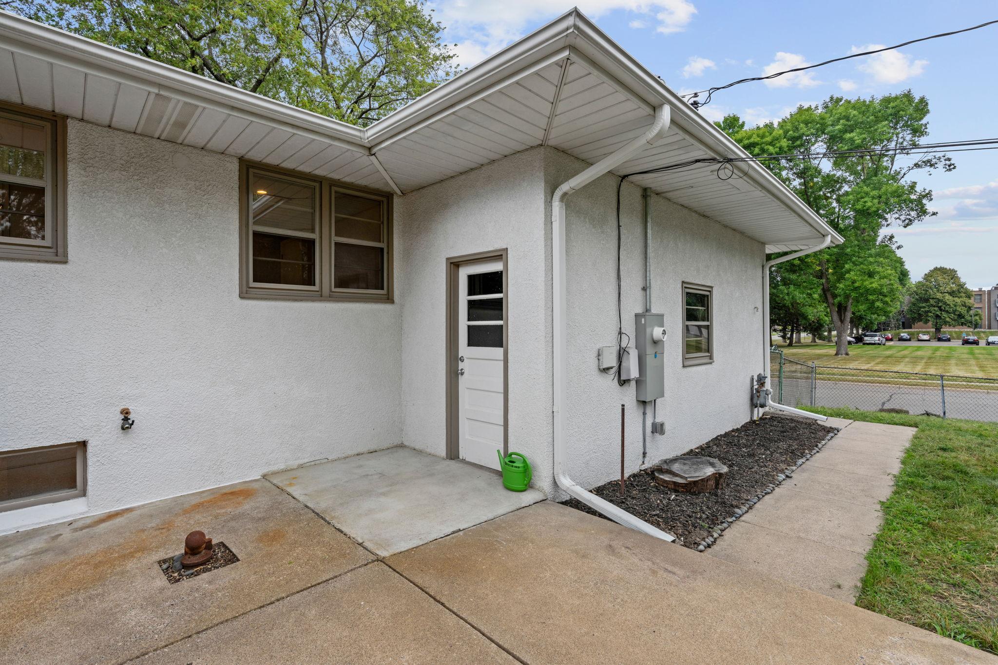 View of Residential at 2754 Hamline Avenue, Roseville MN 55113, Roseville (5 of 45) - Mike Wilen | Minnesota Team Real Estate