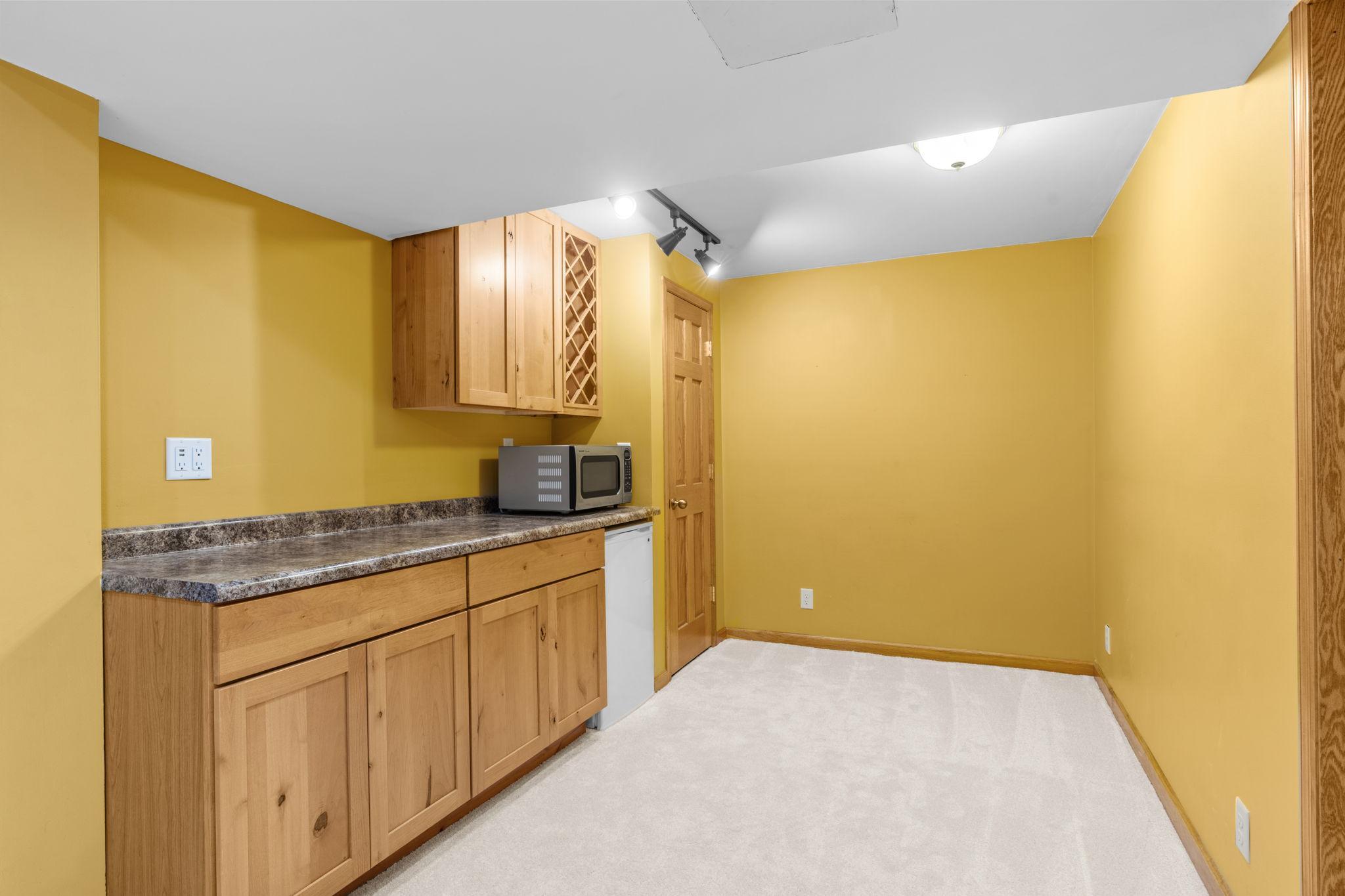 View of Residential at 2401 Gettysburg Avenue, Saint Louis Park MN 55426, Saint Louis Park (34 of 49) - Mike Wilen | Minnesota Team Real Estate
