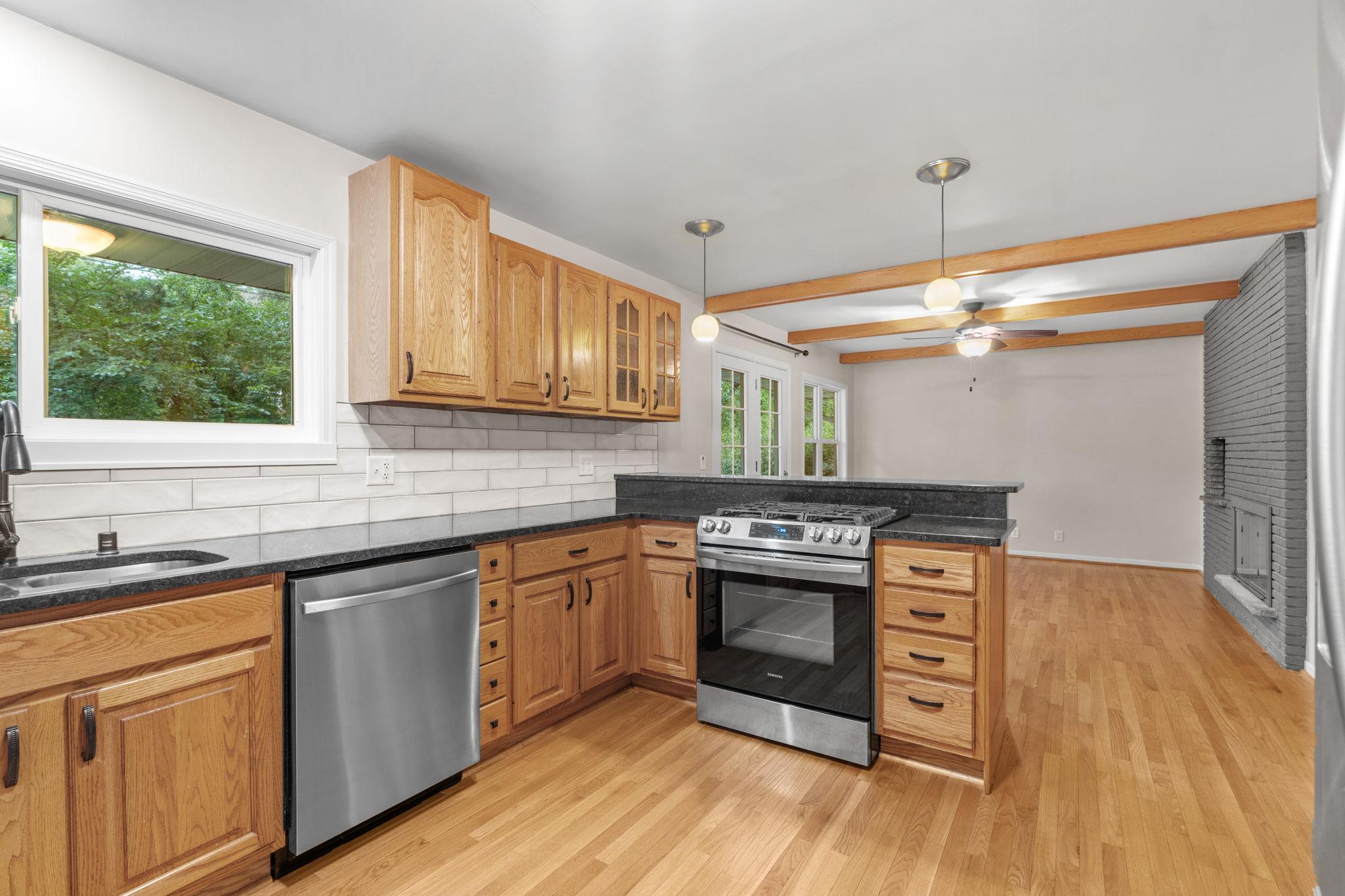 View of Residential at 2401 Gettysburg Avenue, Saint Louis Park MN 55426, Saint Louis Park (11 of 49) - Mike Wilen | Minnesota Team Real Estate