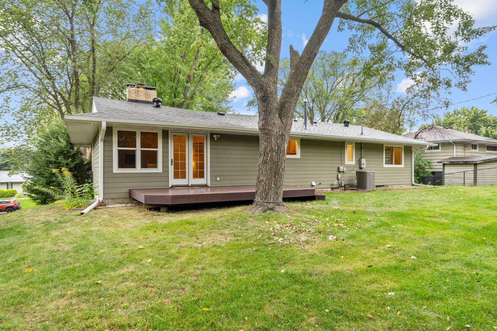 View of Residential at 2401 Gettysburg Avenue, Saint Louis Park MN 55426, Saint Louis Park (45 of 49) - Mike Wilen | Minnesota Team Real Estate