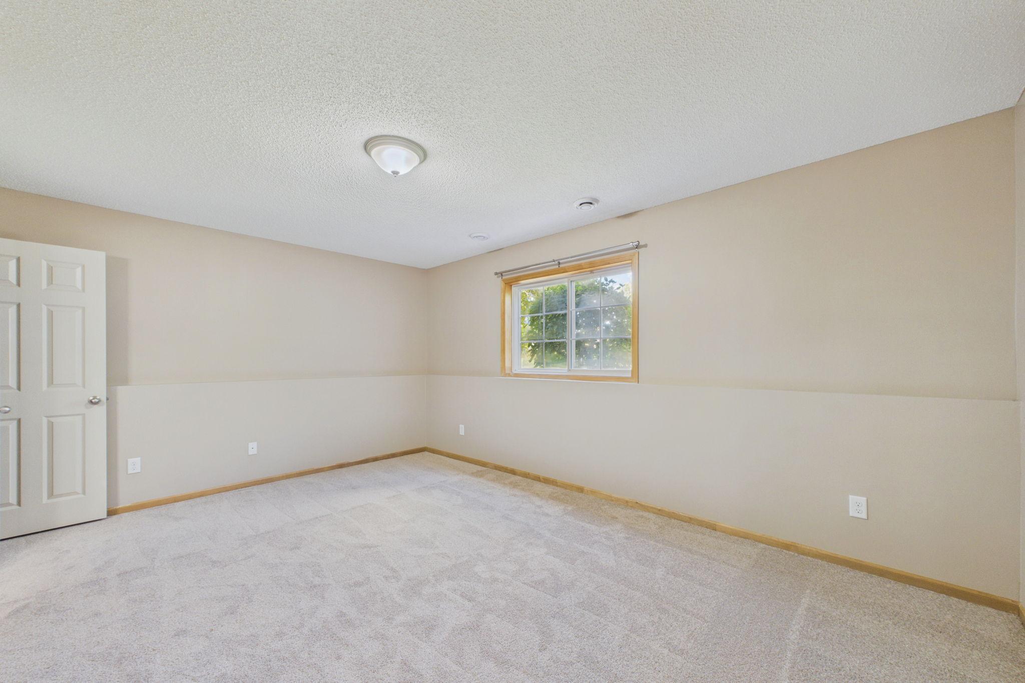 View of Residential at 1421 Coneflower Lane, Shakopee MN 55379, Shakopee (21 of 31) - Mike Wilen | Minnesota Team Real Estate