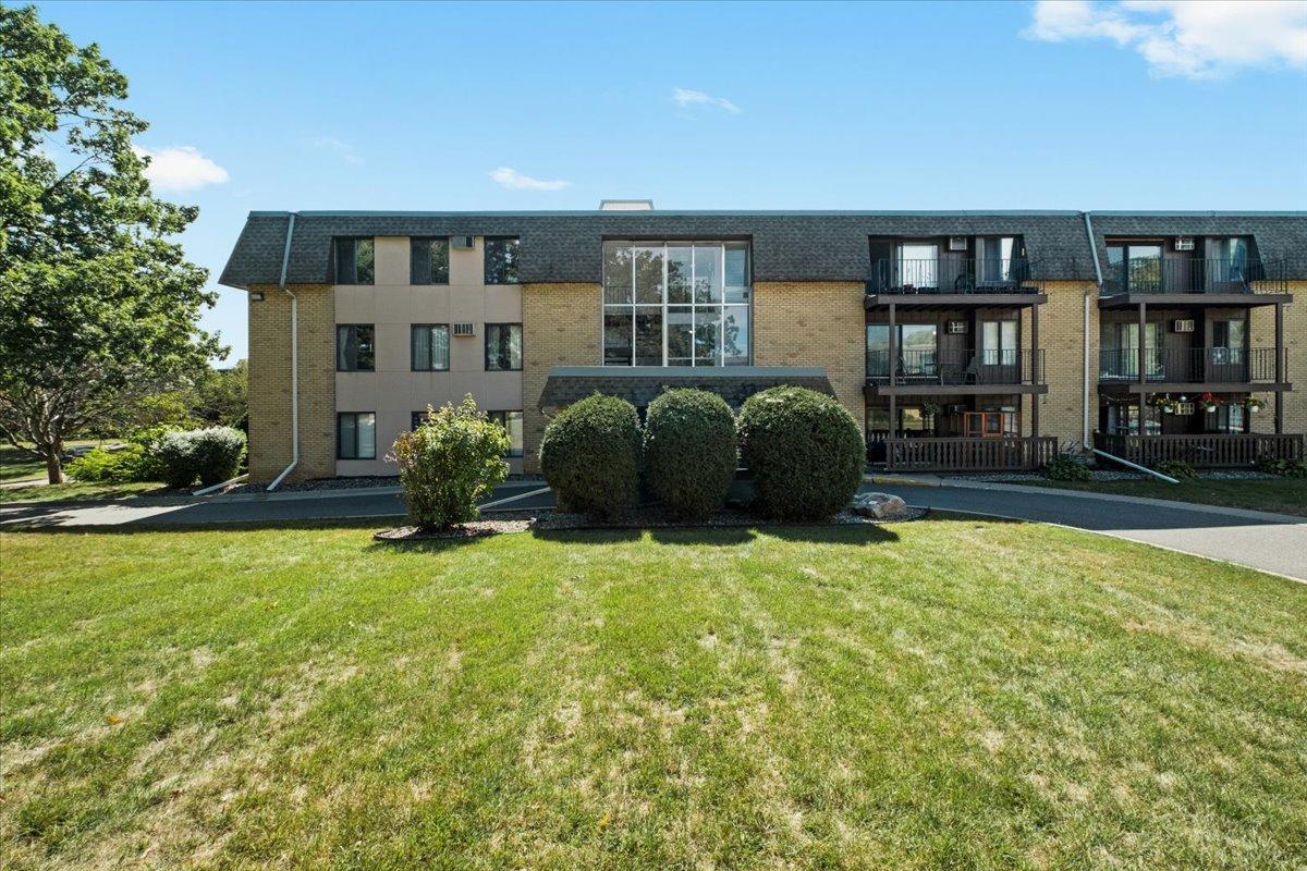 View of Residential at 3421 Kent Street #601, Shoreview MN 55126, Shoreview (21 of 24) - Mike Wilen | Minnesota Team Real Estate